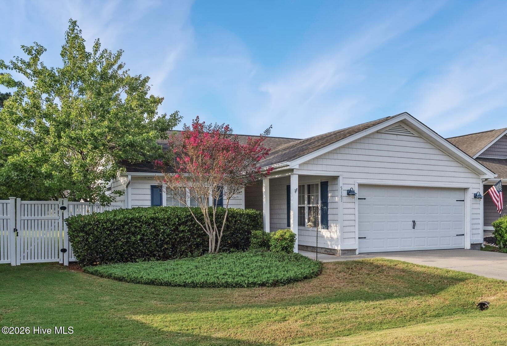 5187 Minnesota Drive Se Property Photo 1