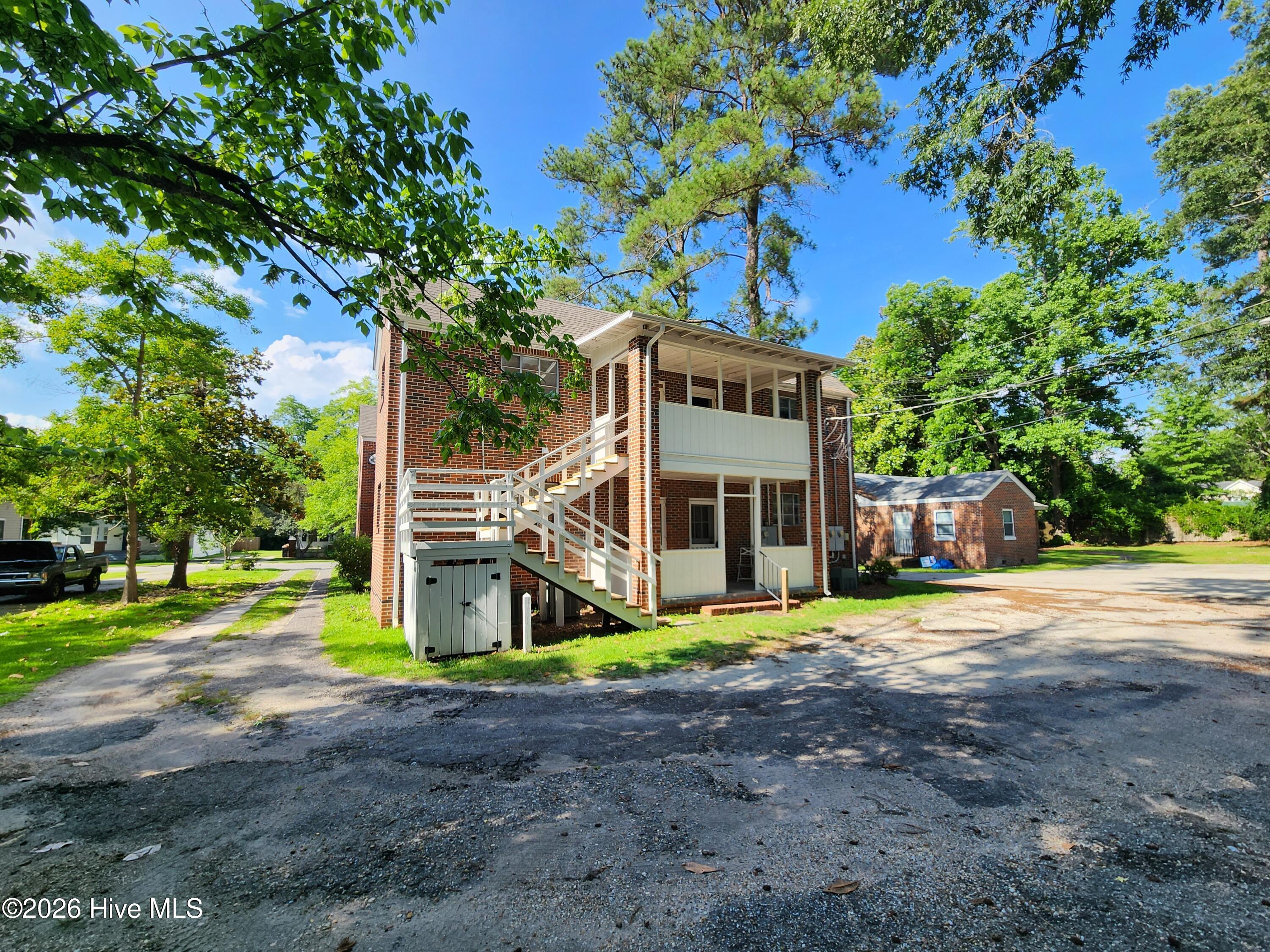 112 E Calhoun Street Property Photo 6