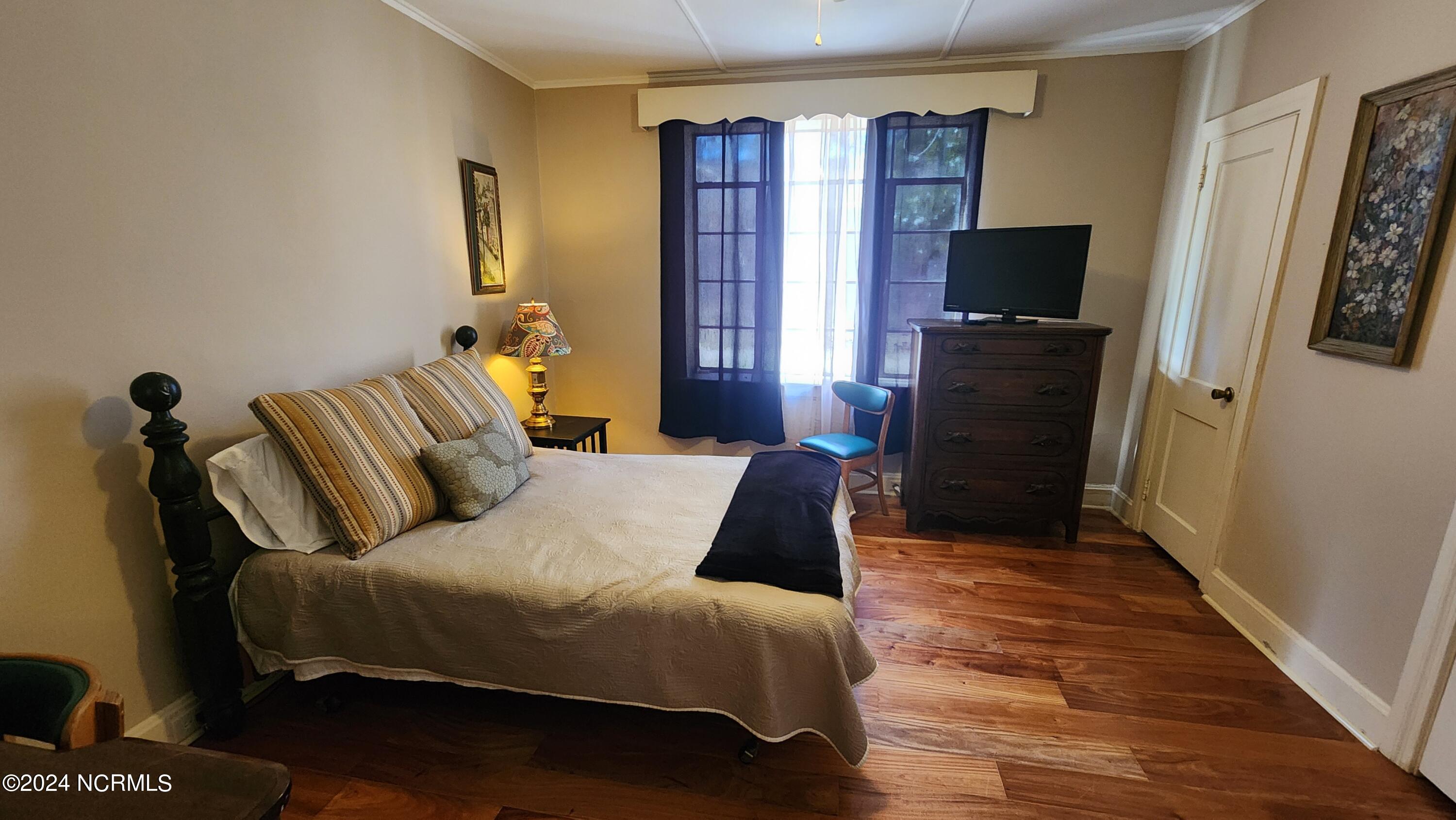 112 E Calhoun Street Property Photo 11