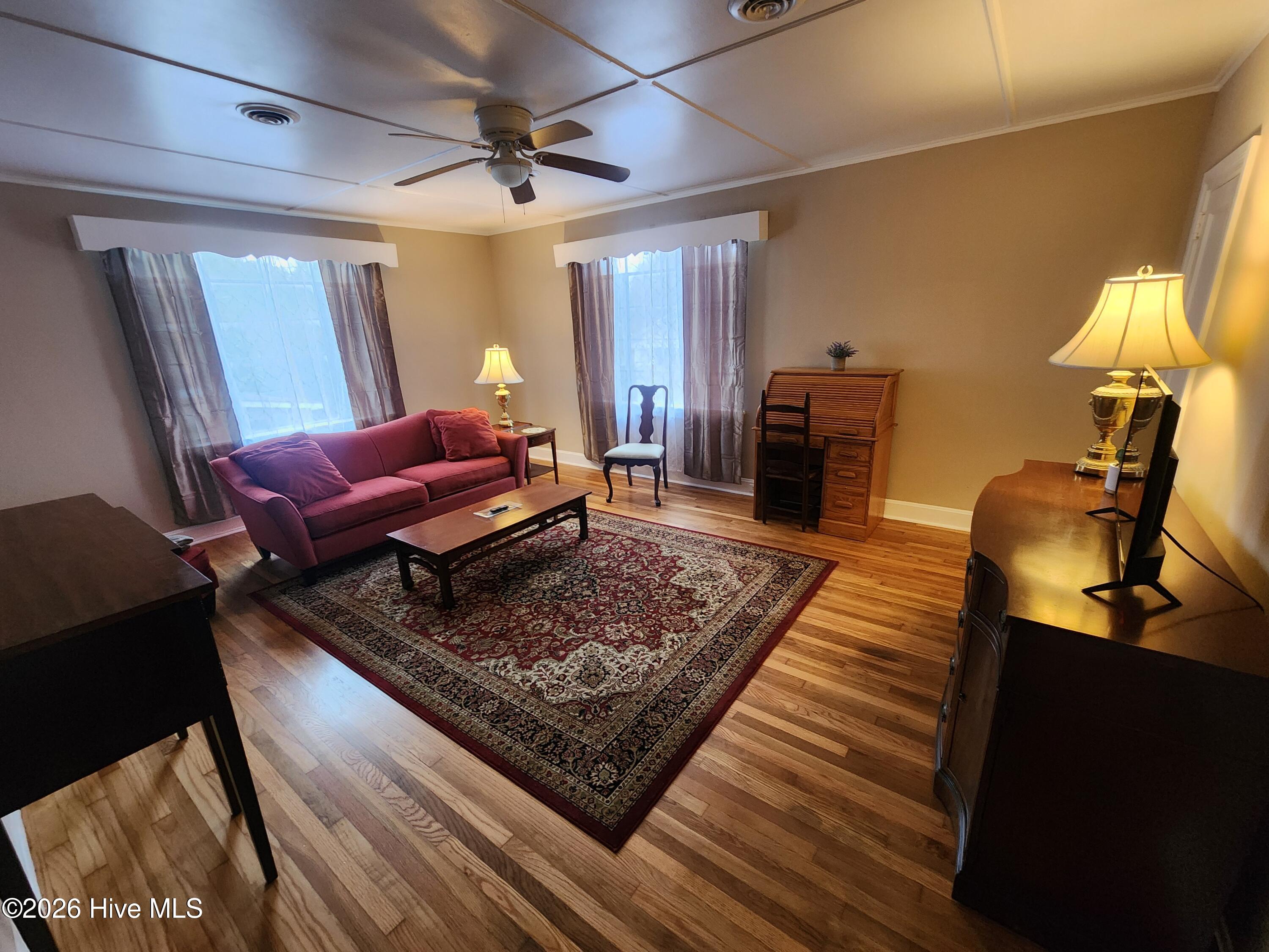 112 E Calhoun Street Property Photo 16