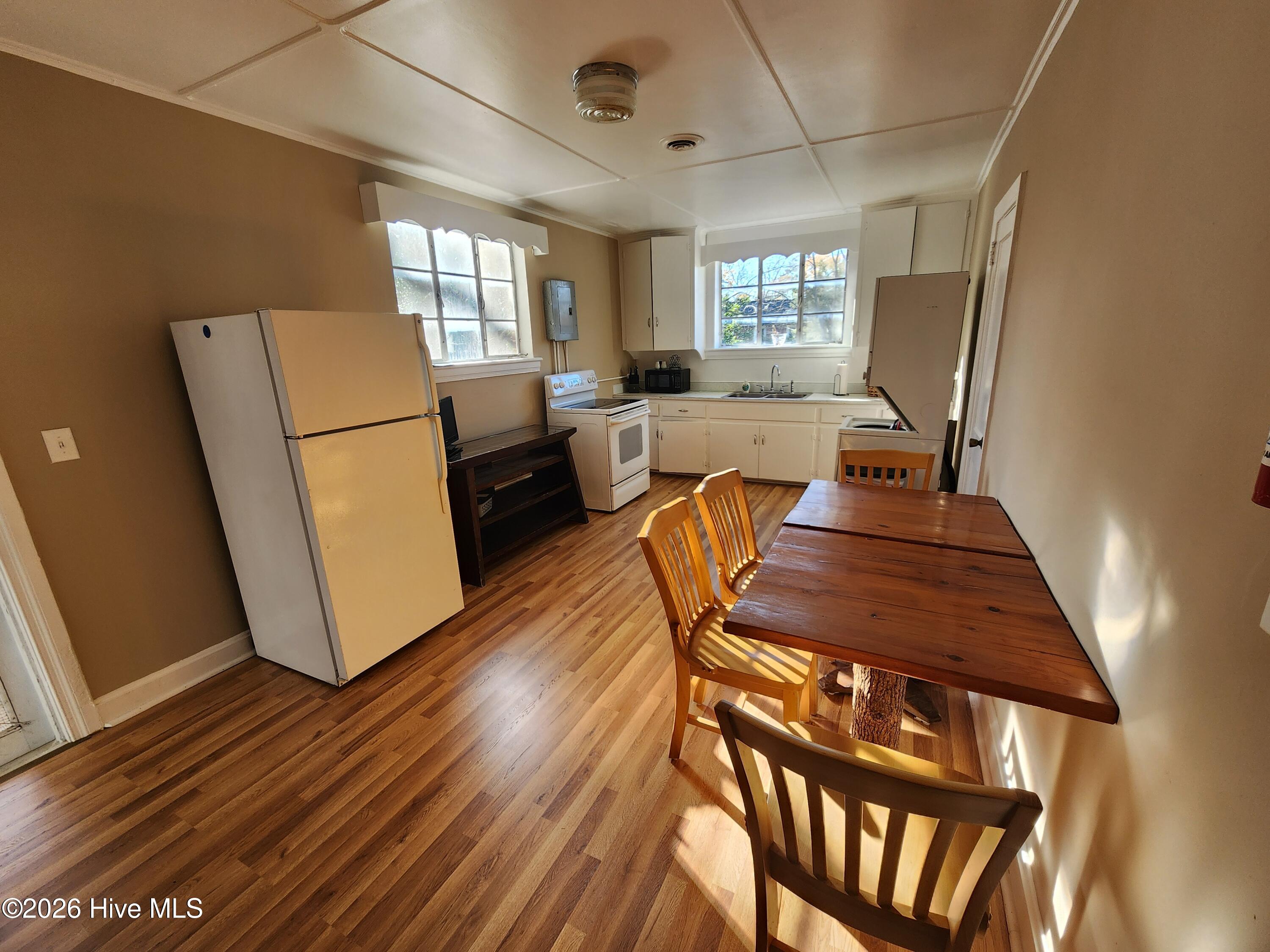 112 E Calhoun Street Property Photo 19