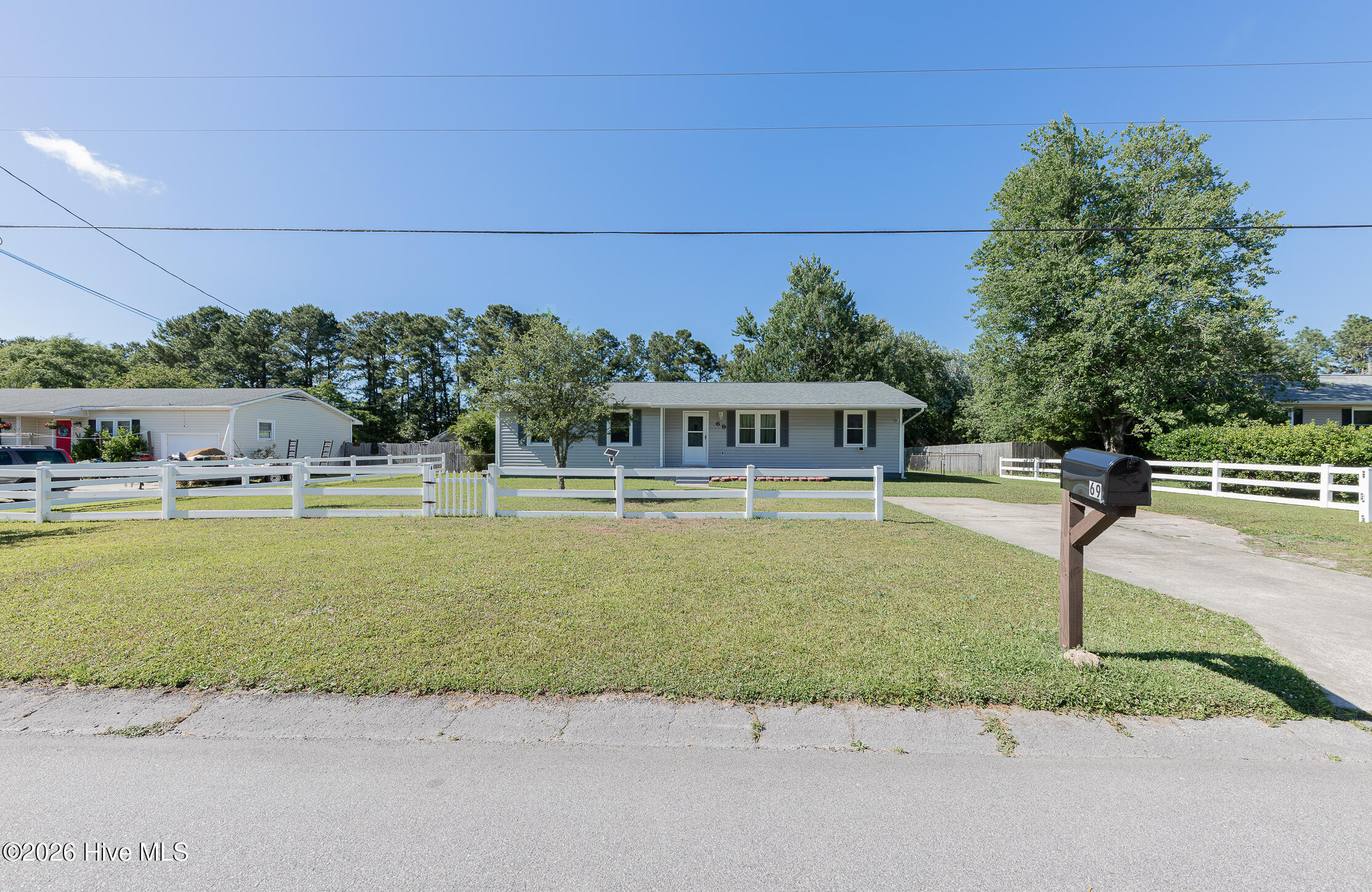 69 Sanders Drive Property Photo 3