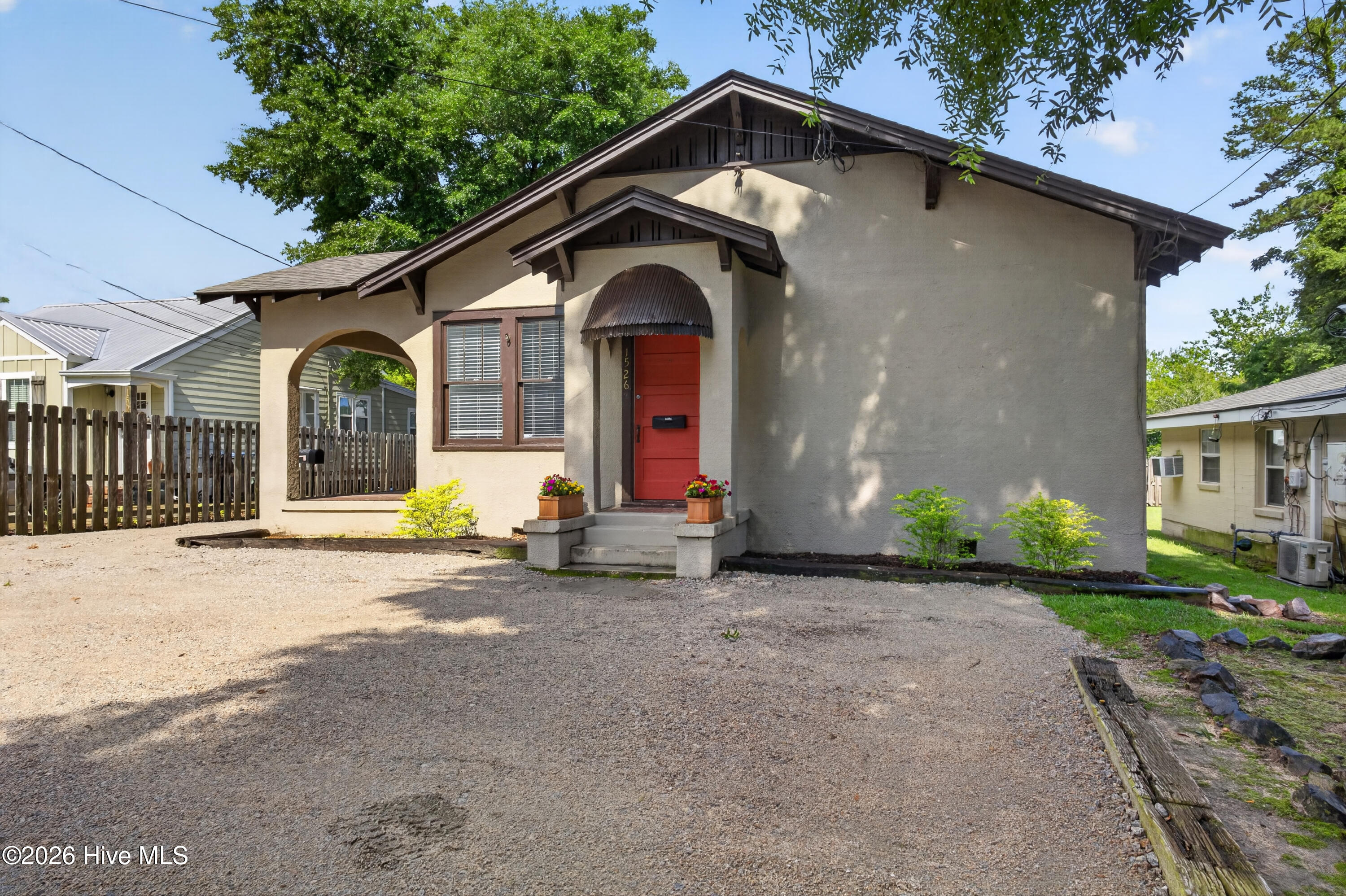 1526 Stovall Street A Property Photo 2