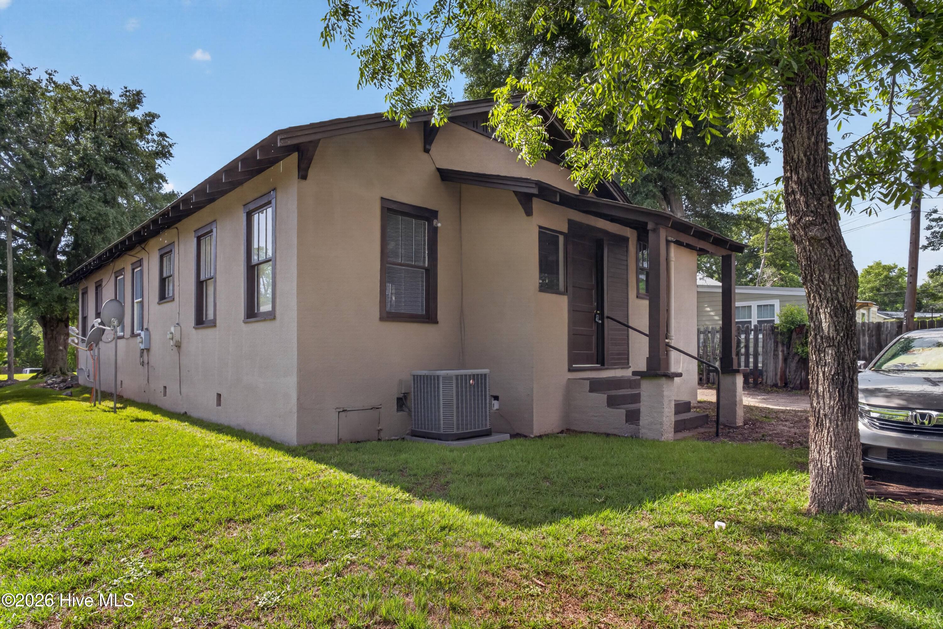 1526 Stovall Street A Property Photo 20