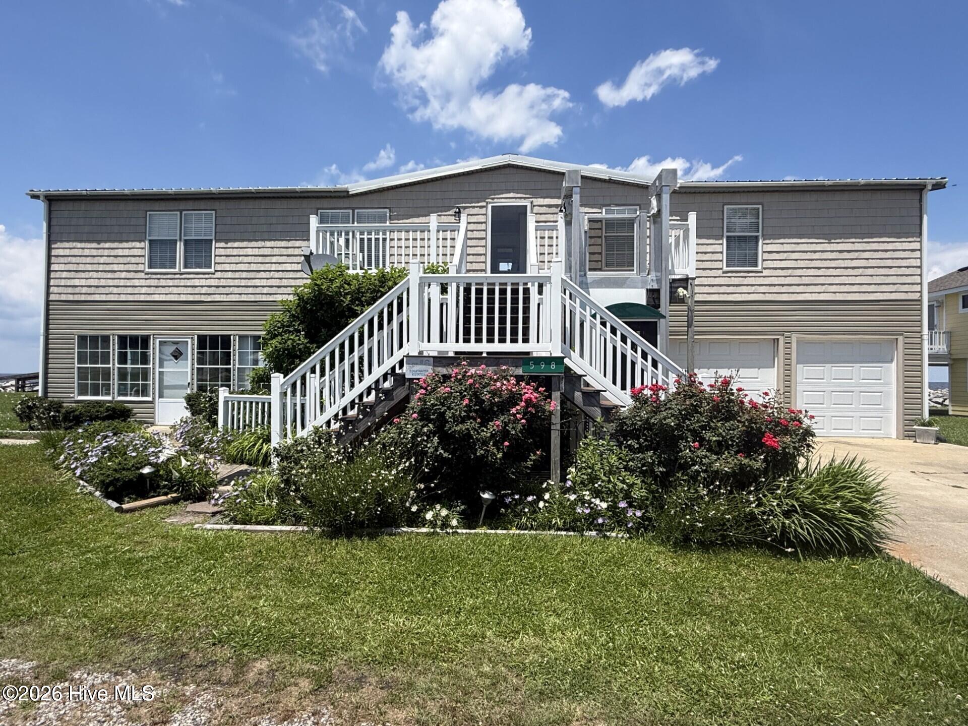 598 Beach Road Property Photo 5
