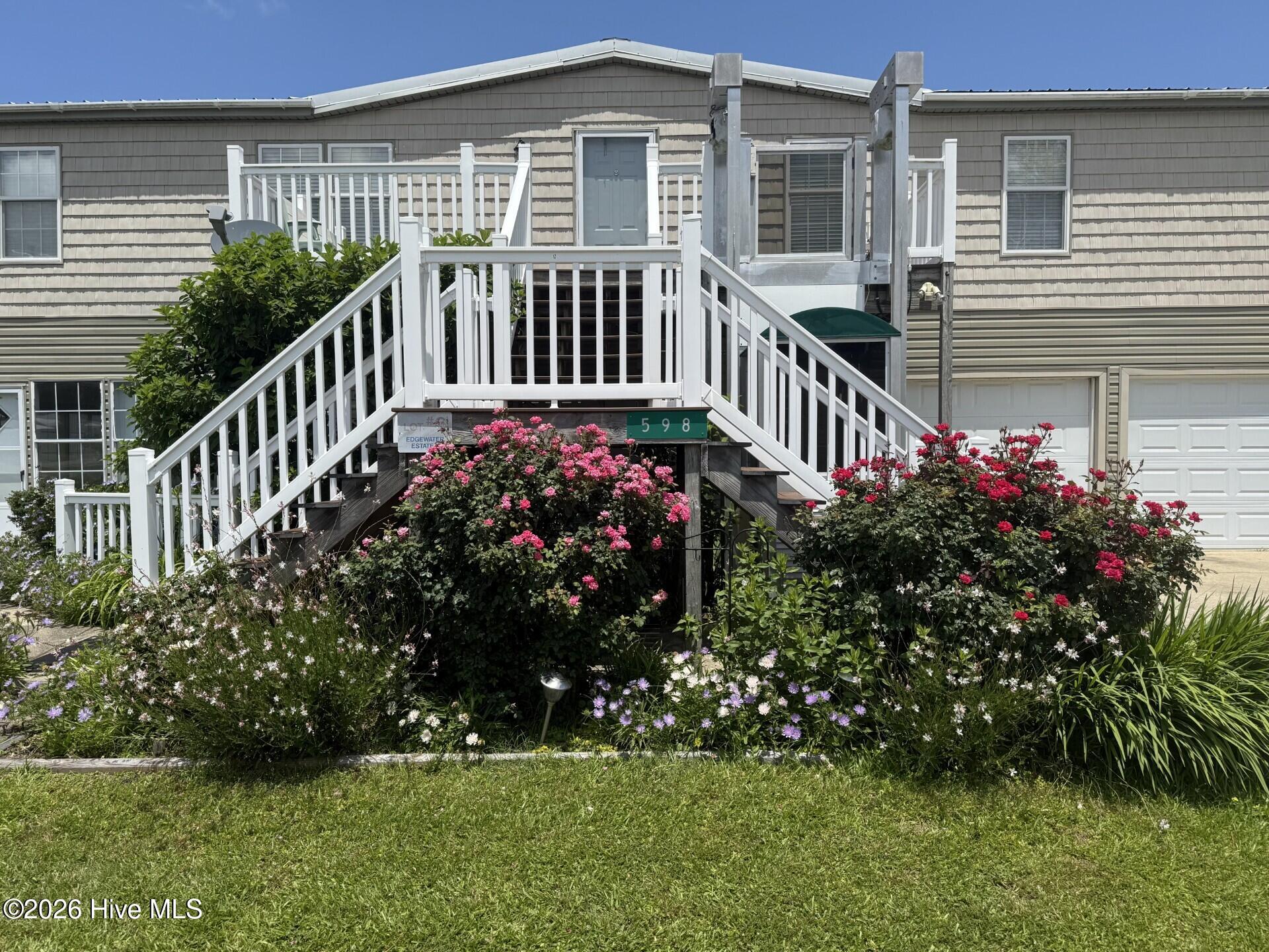 598 Beach Road Property Photo 6