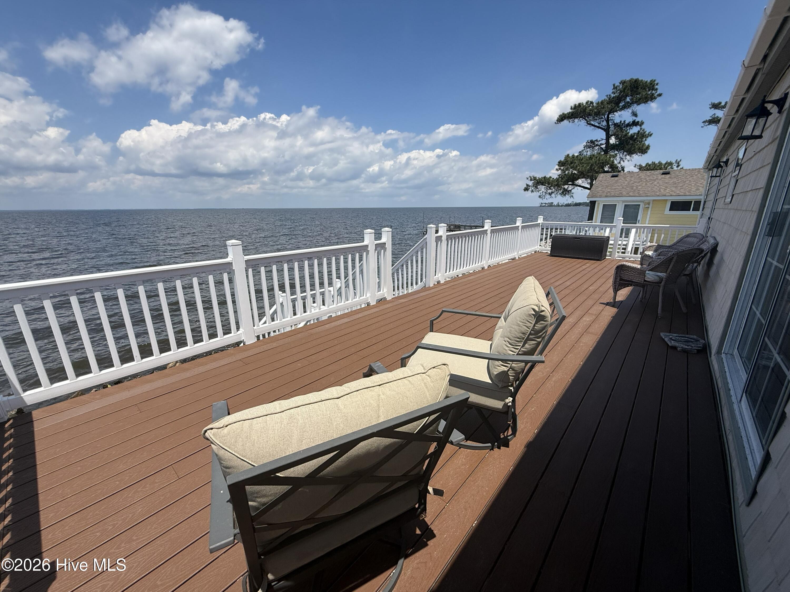 598 Beach Road Property Photo 13