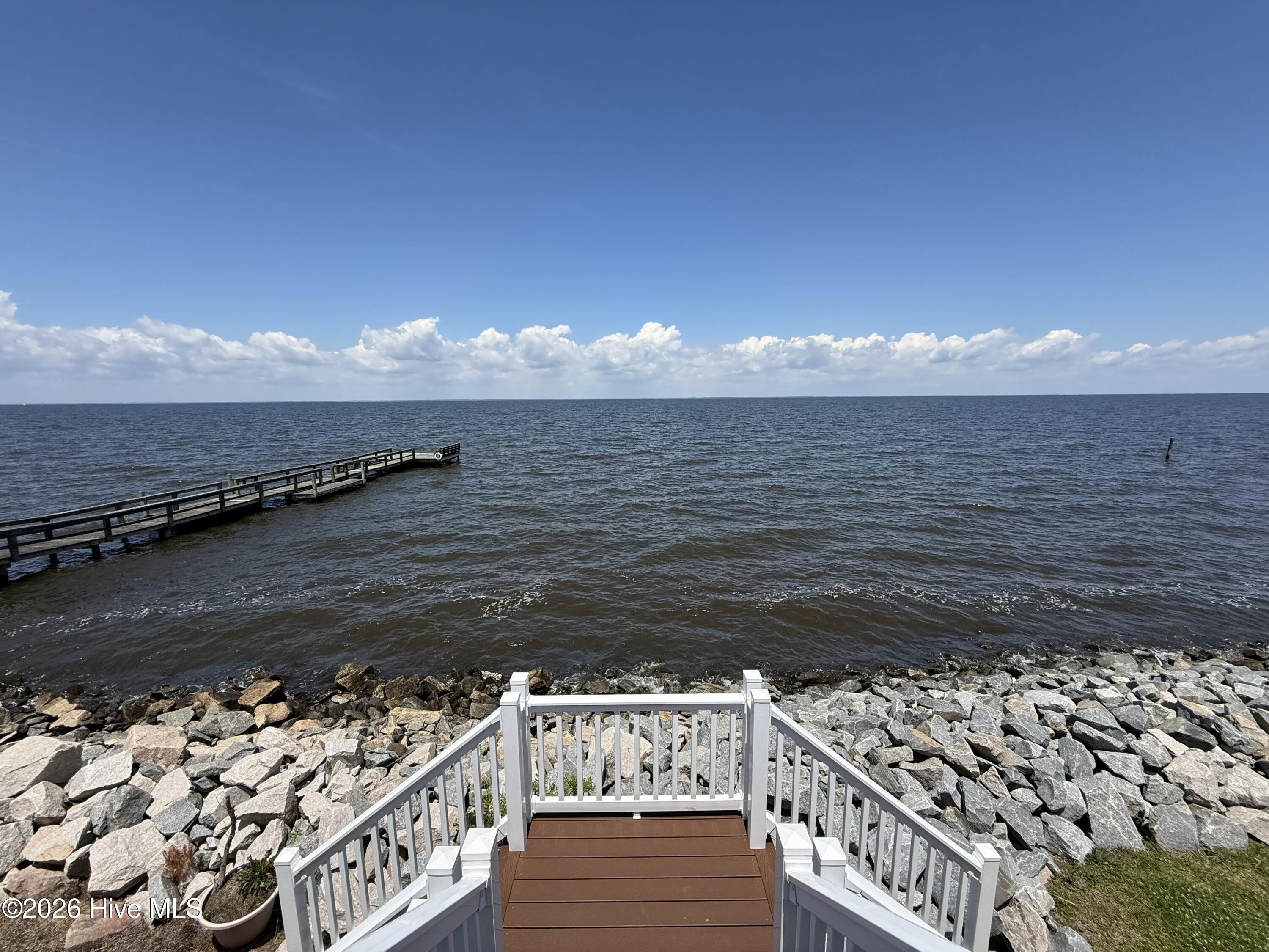598 Beach Road Property Photo 16