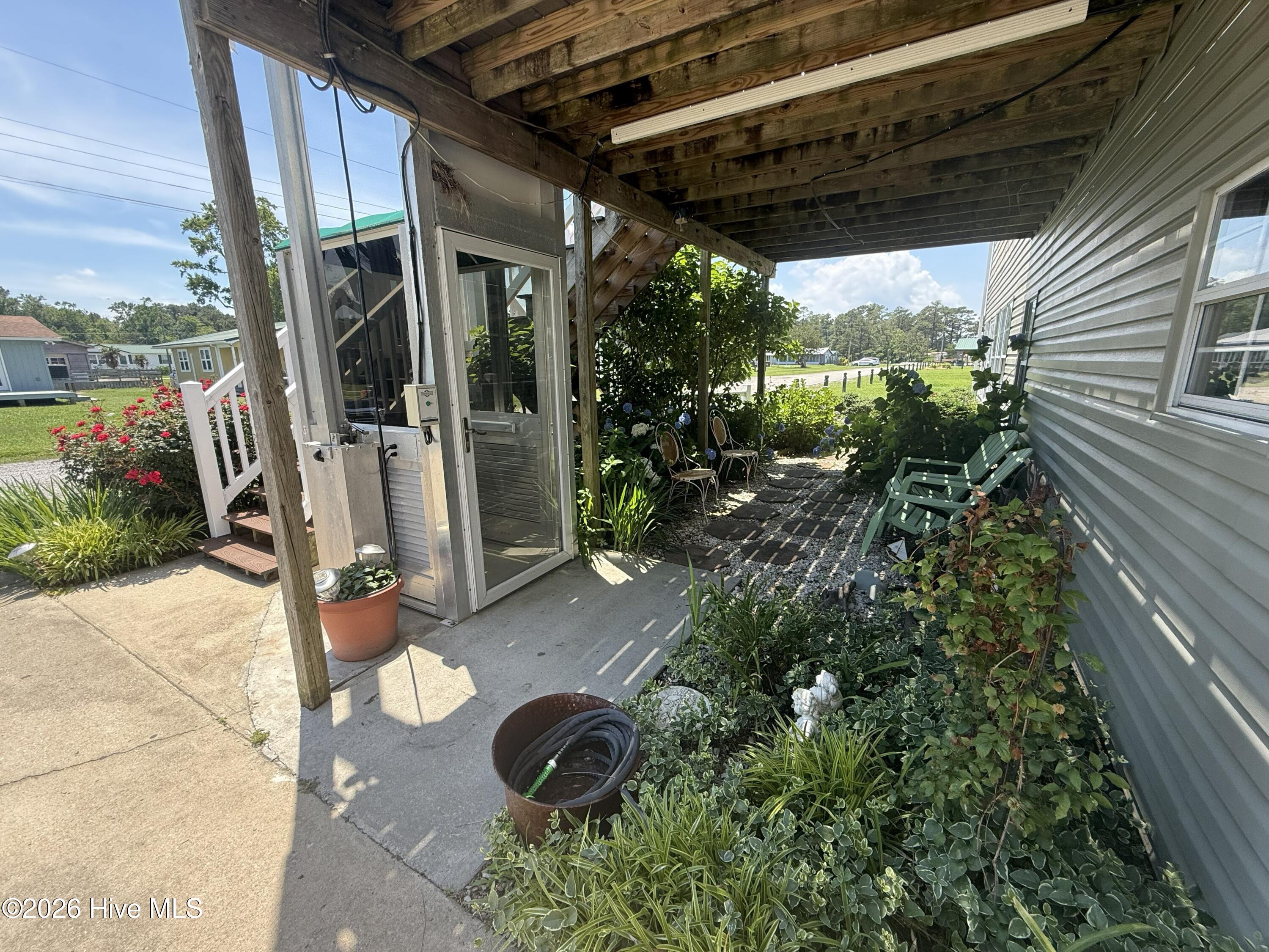 598 Beach Road Property Photo 24