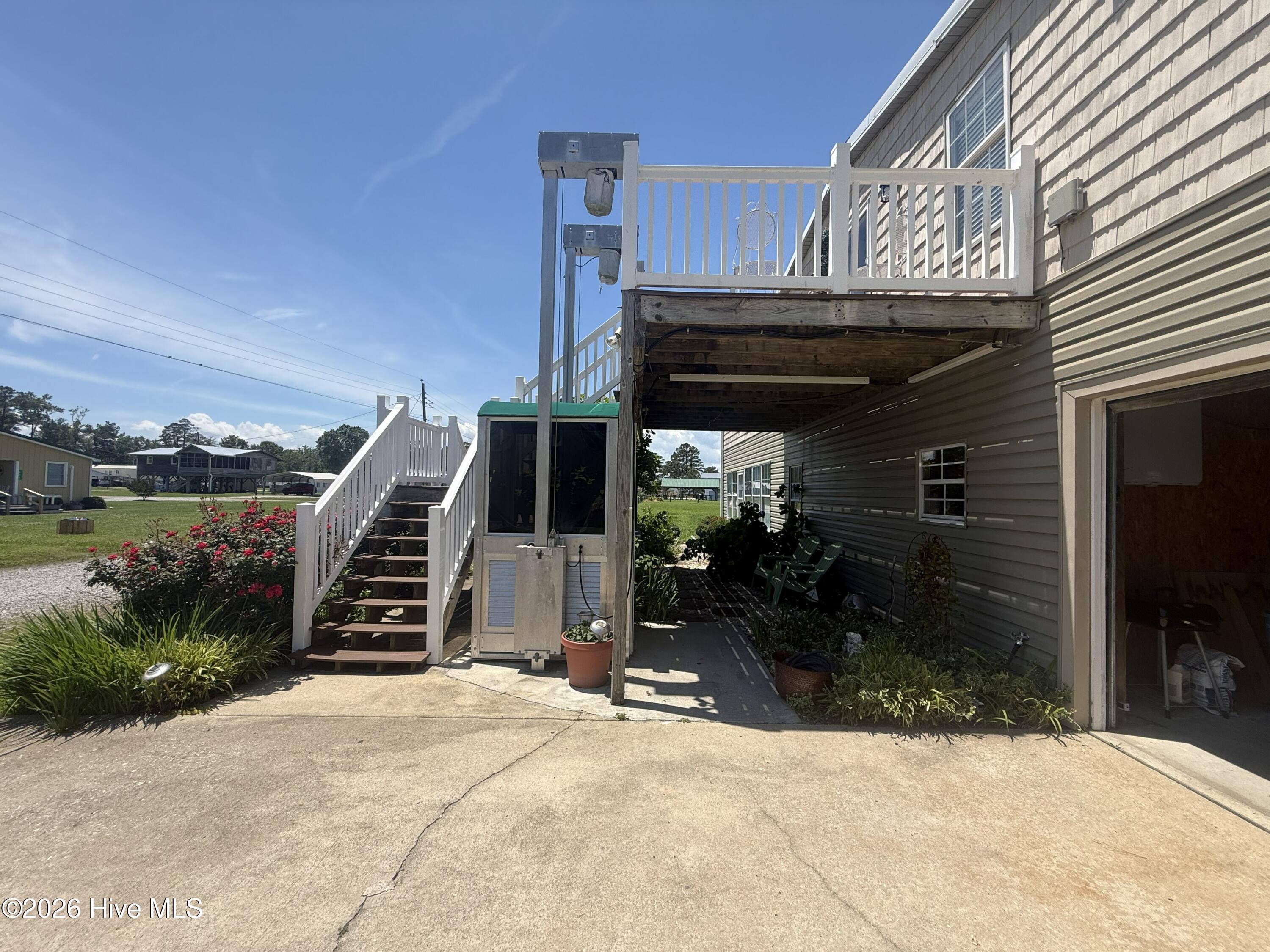 598 Beach Road Property Photo 26
