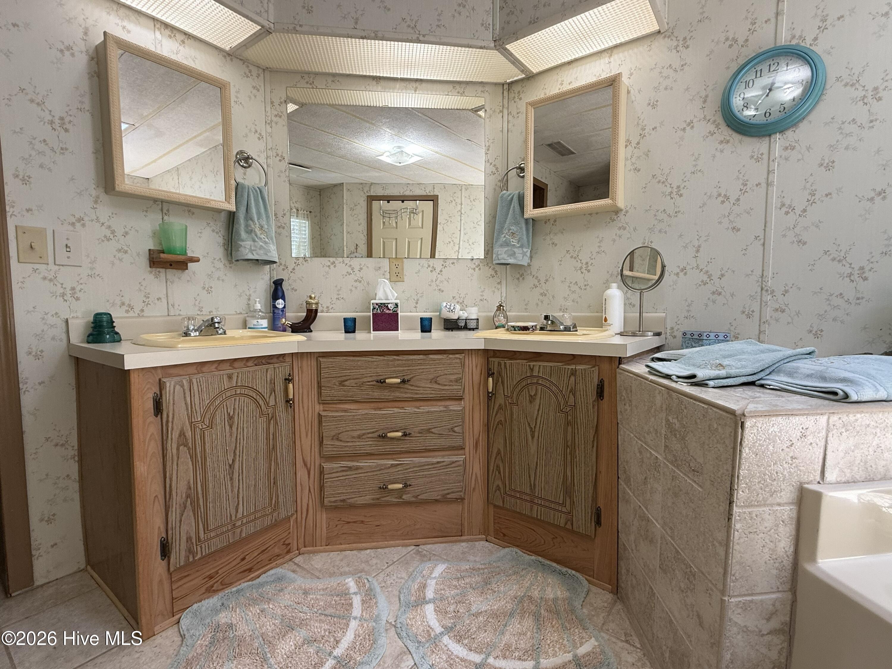 598 Beach Road Property Photo 60