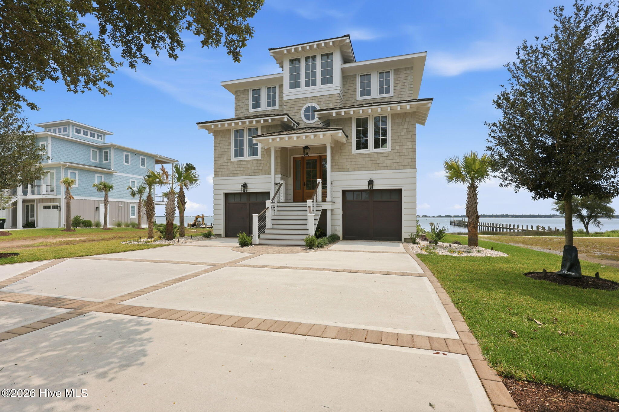 4741 S Shore Drive Property Photo 4