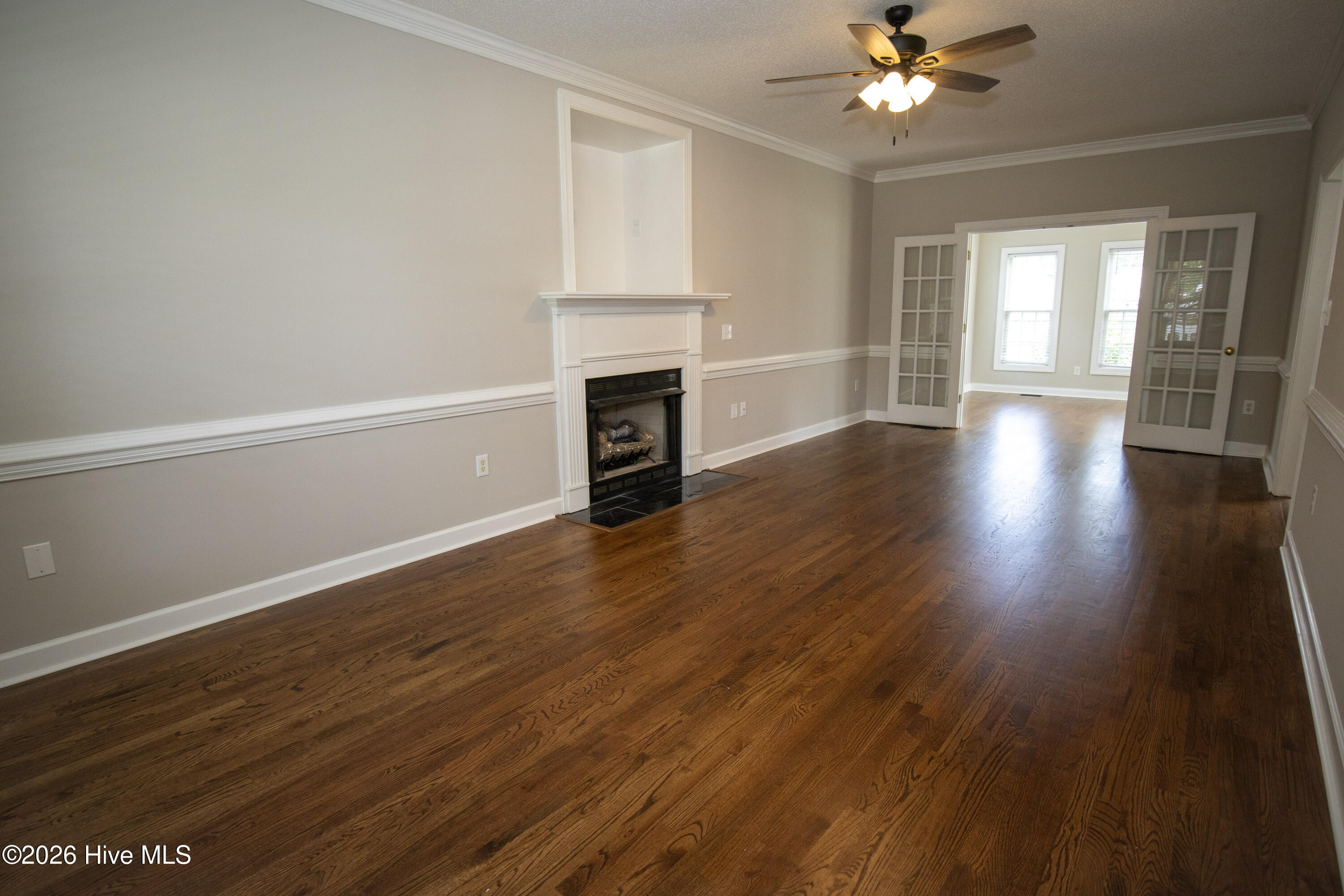 3715 Martha Lane N Property Photo 5