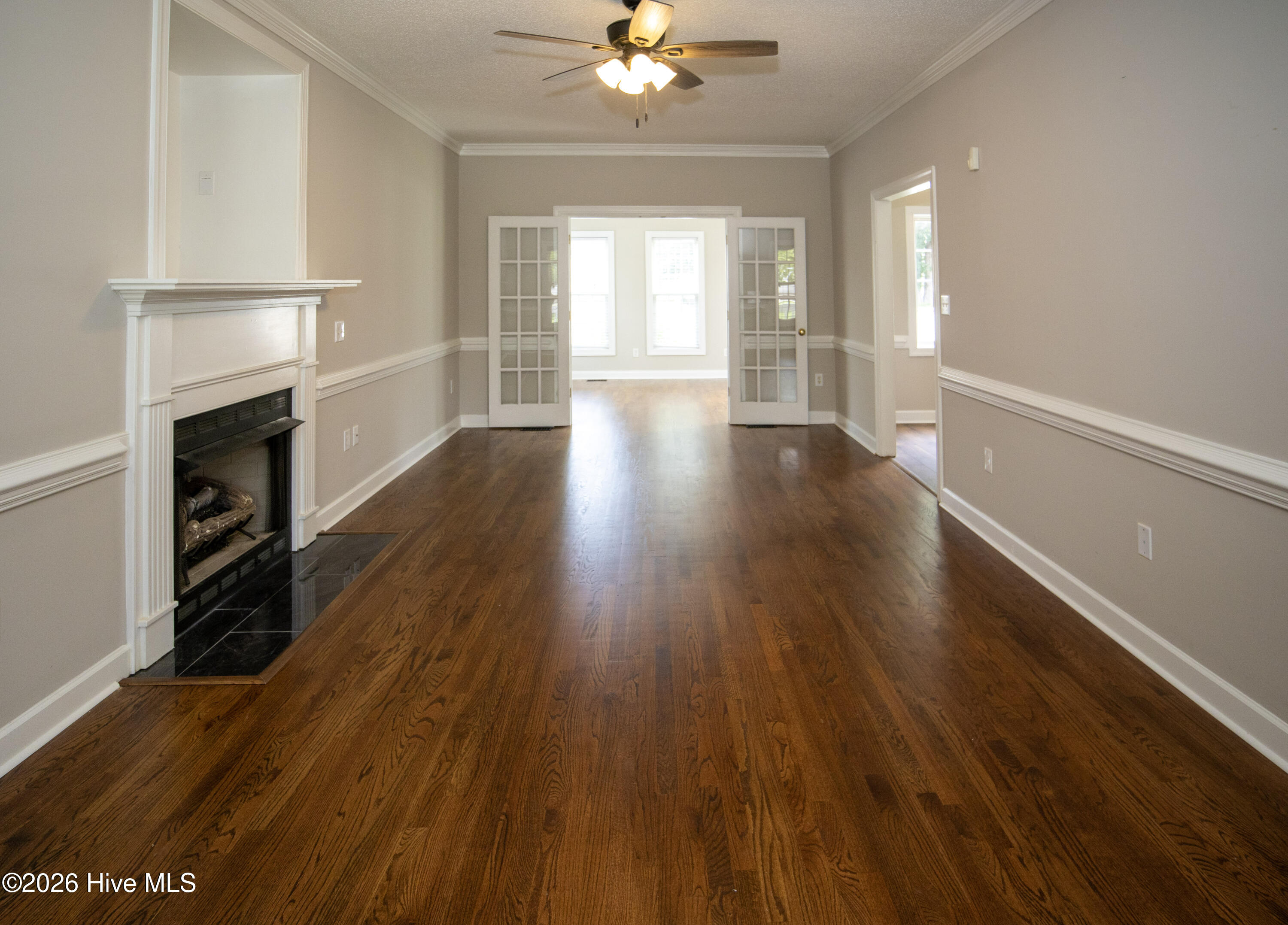 3715 Martha Lane N Property Photo 6