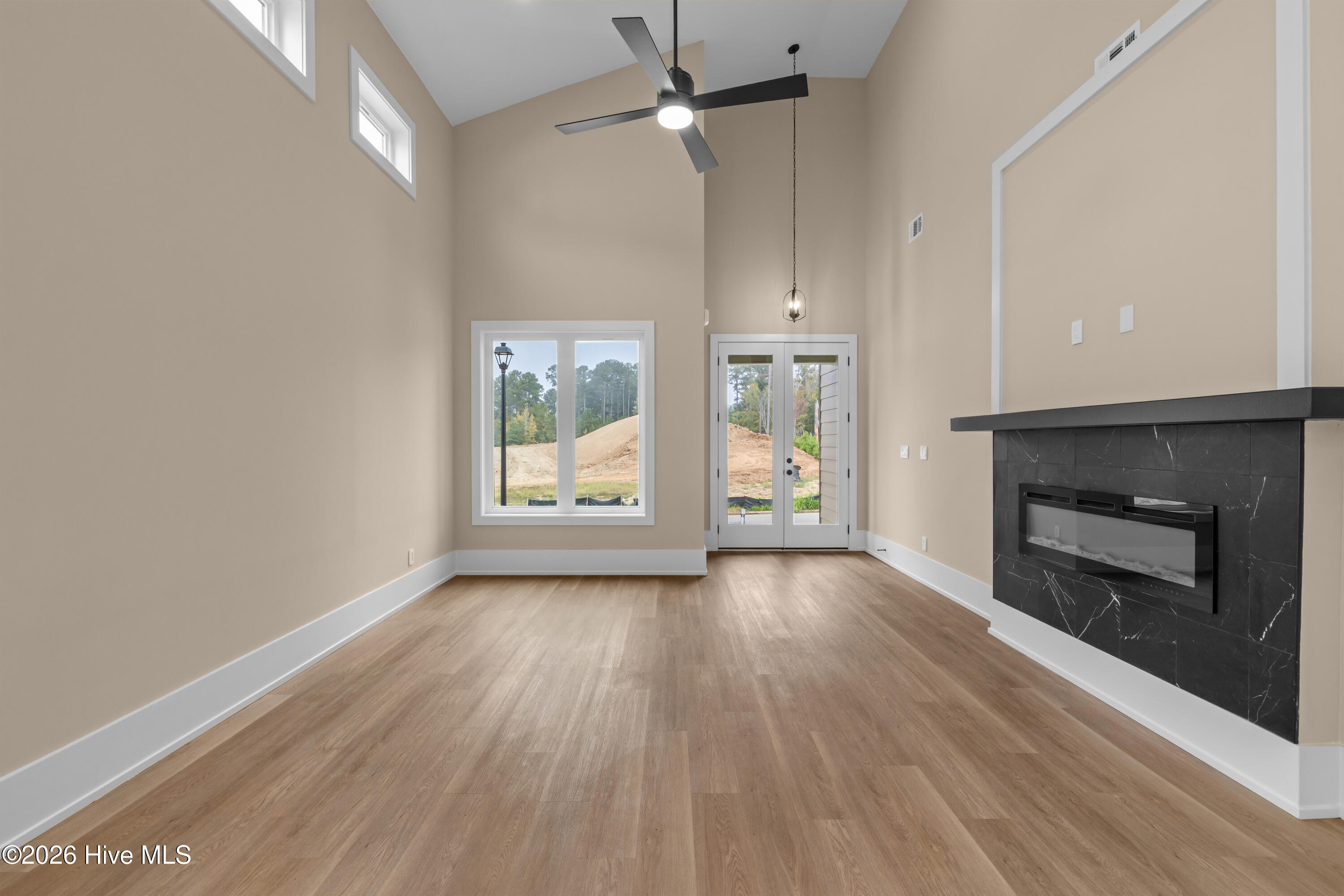 729 Ronaldsay Road Property Photo 7