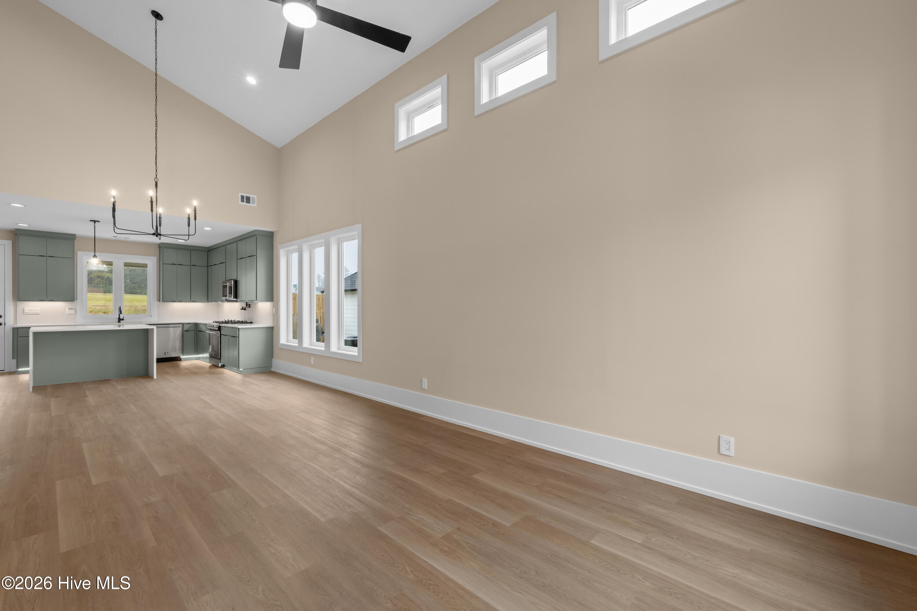 729 Ronaldsay Road Property Photo 12