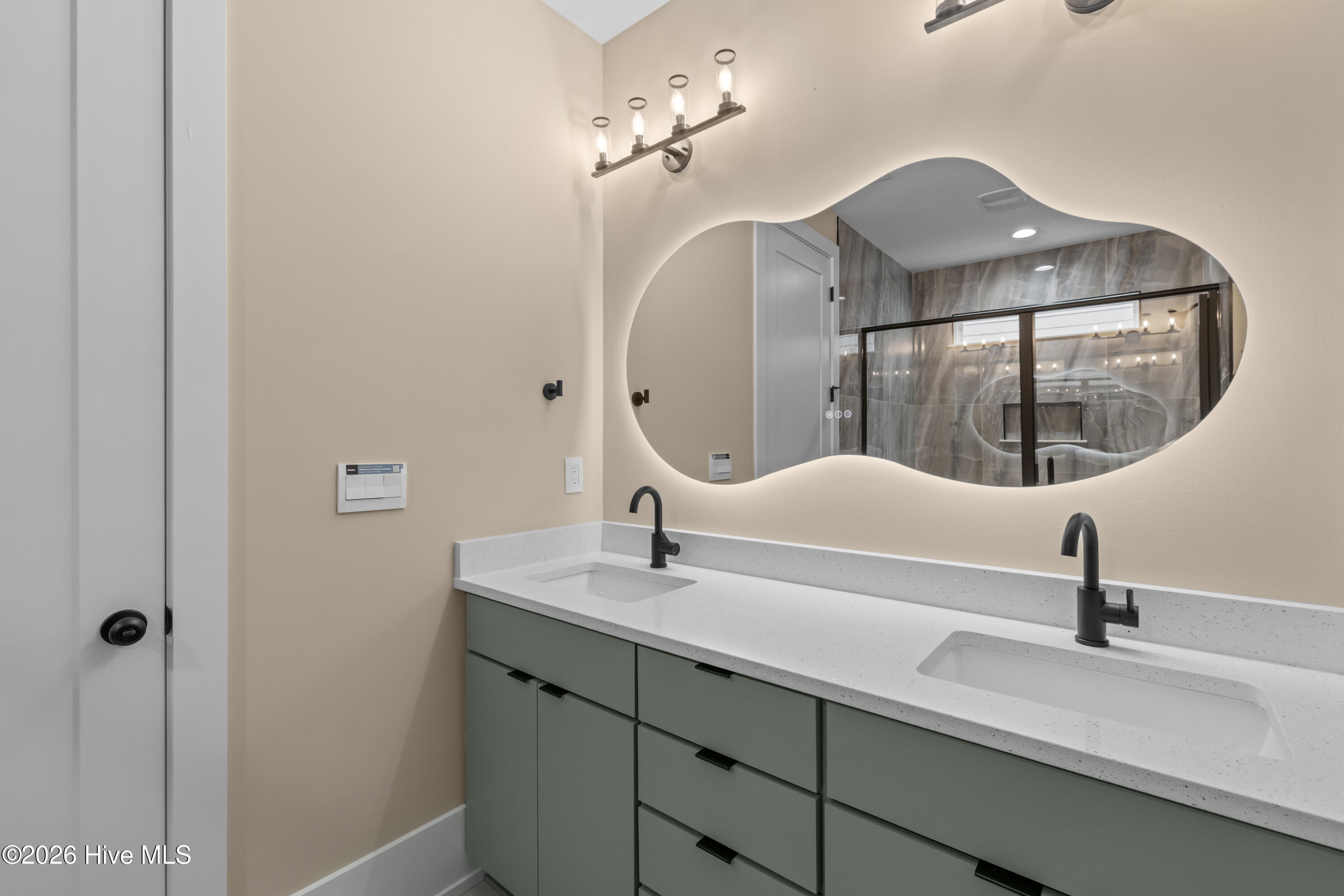 729 Ronaldsay Road Property Photo 30