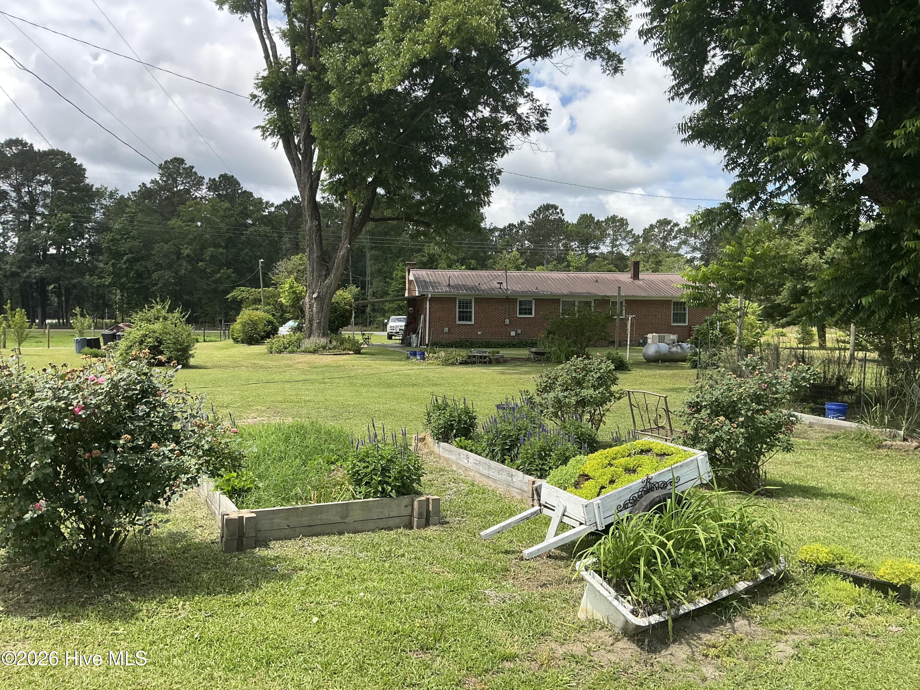 1262 Richardson Road Property Photo 15