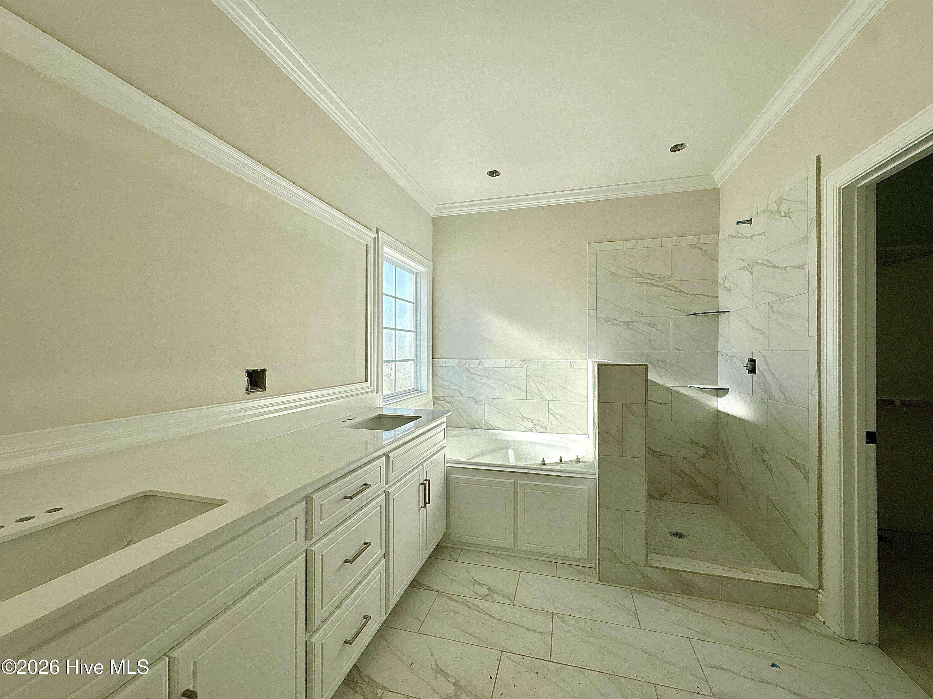 7376 Huckleberry Drive Property Photo 8