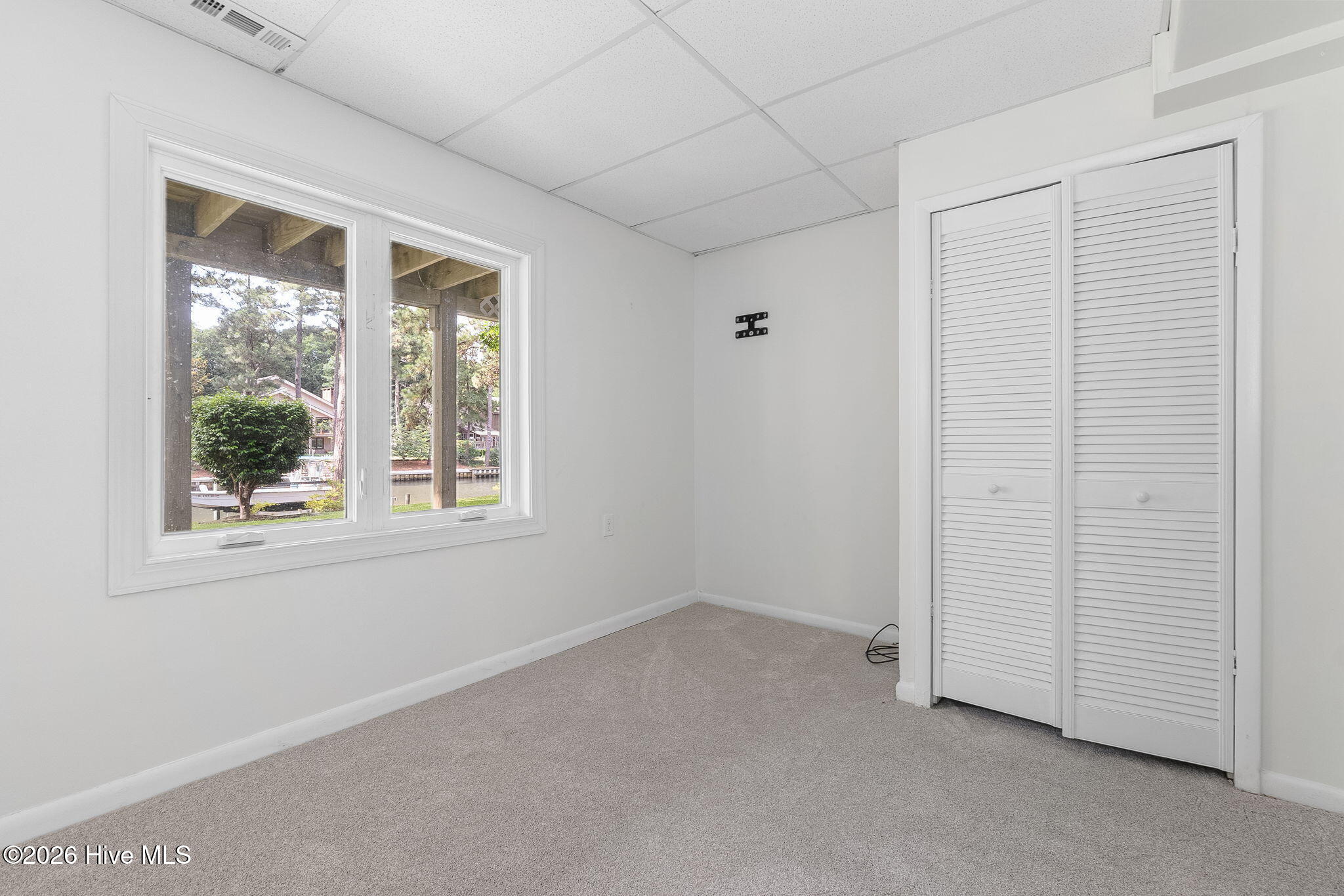 121 White Ash Drive Property Photo 7