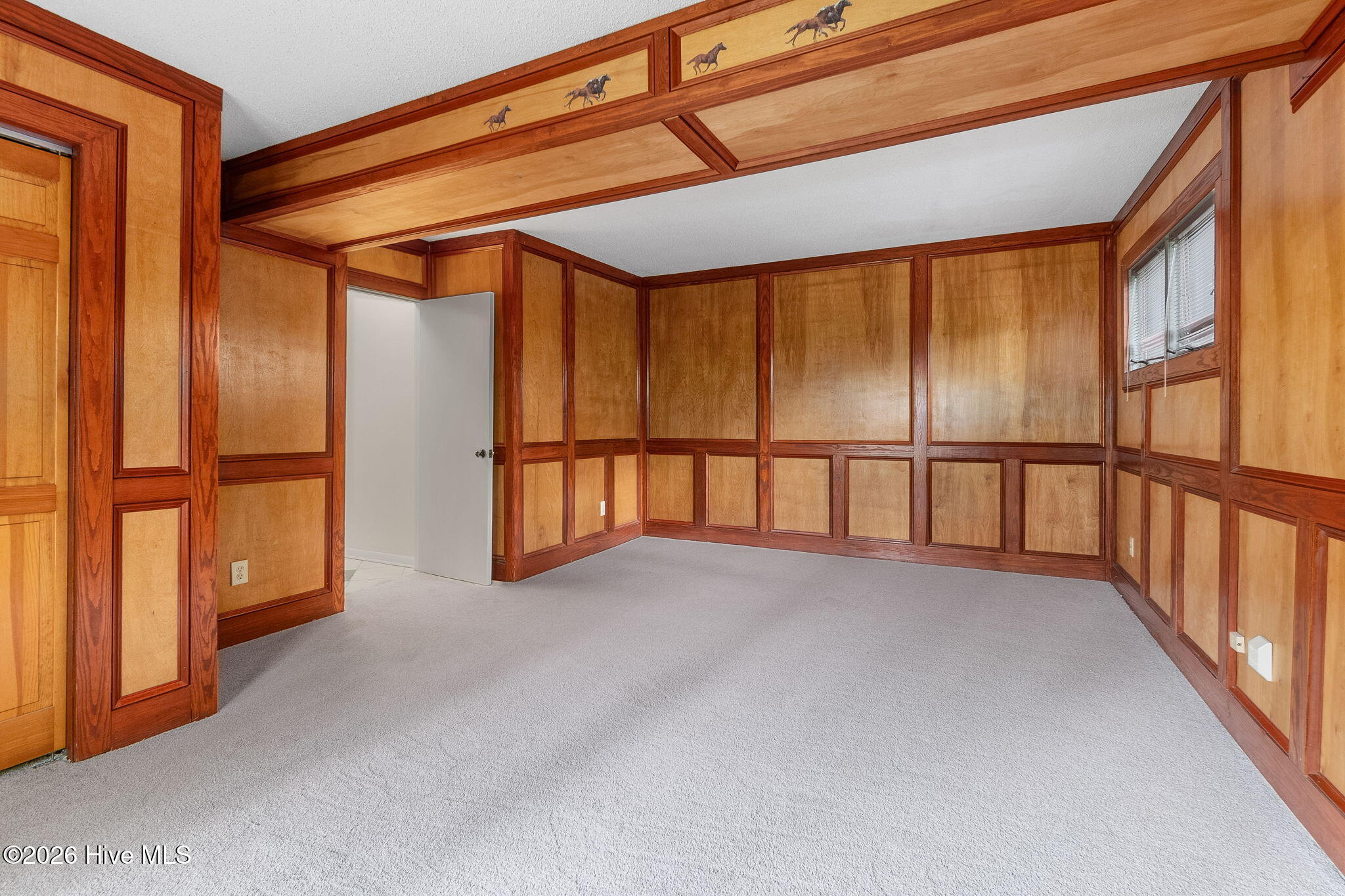 121 White Ash Drive Property Photo 10