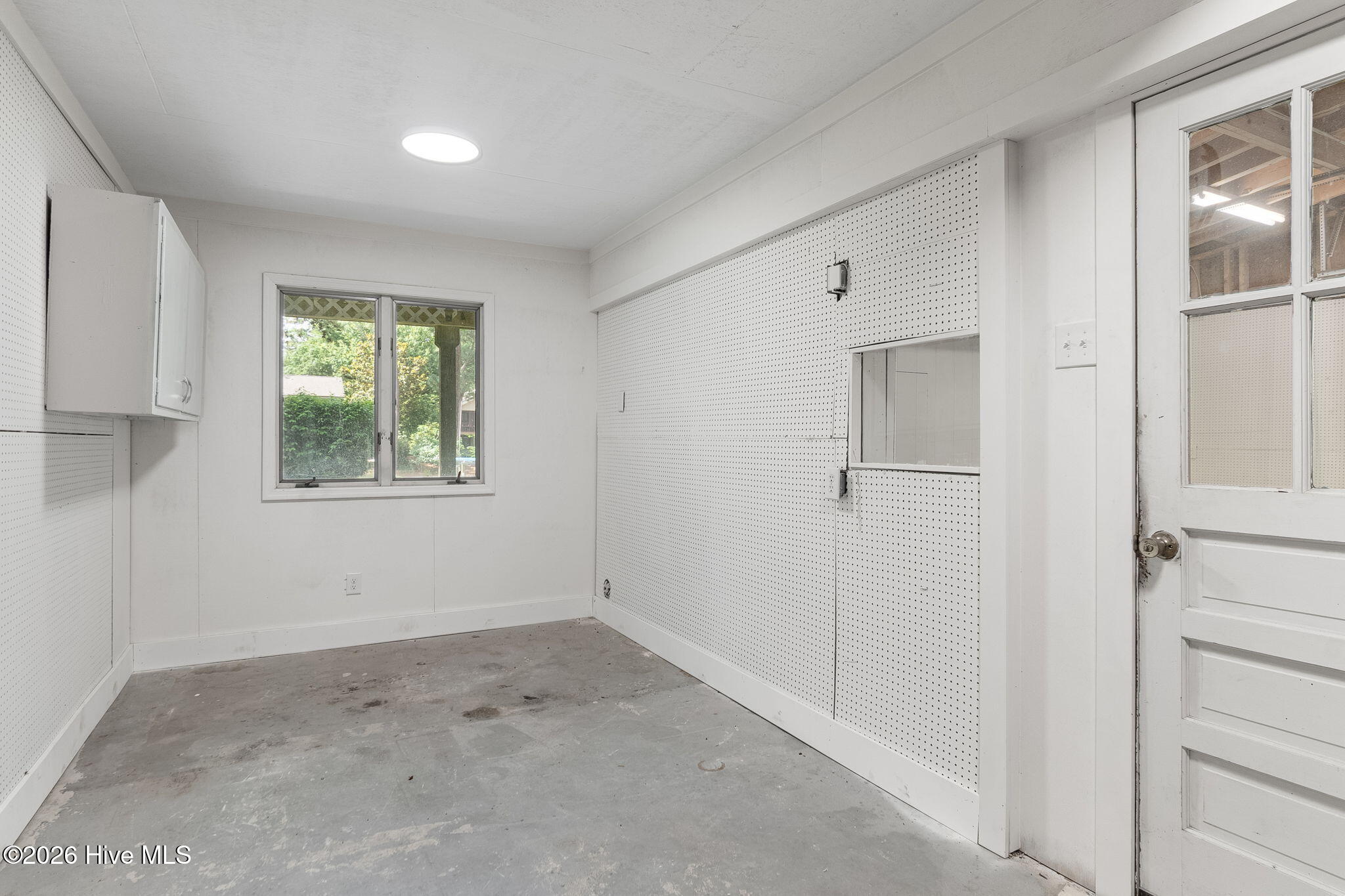 121 White Ash Drive Property Photo 14