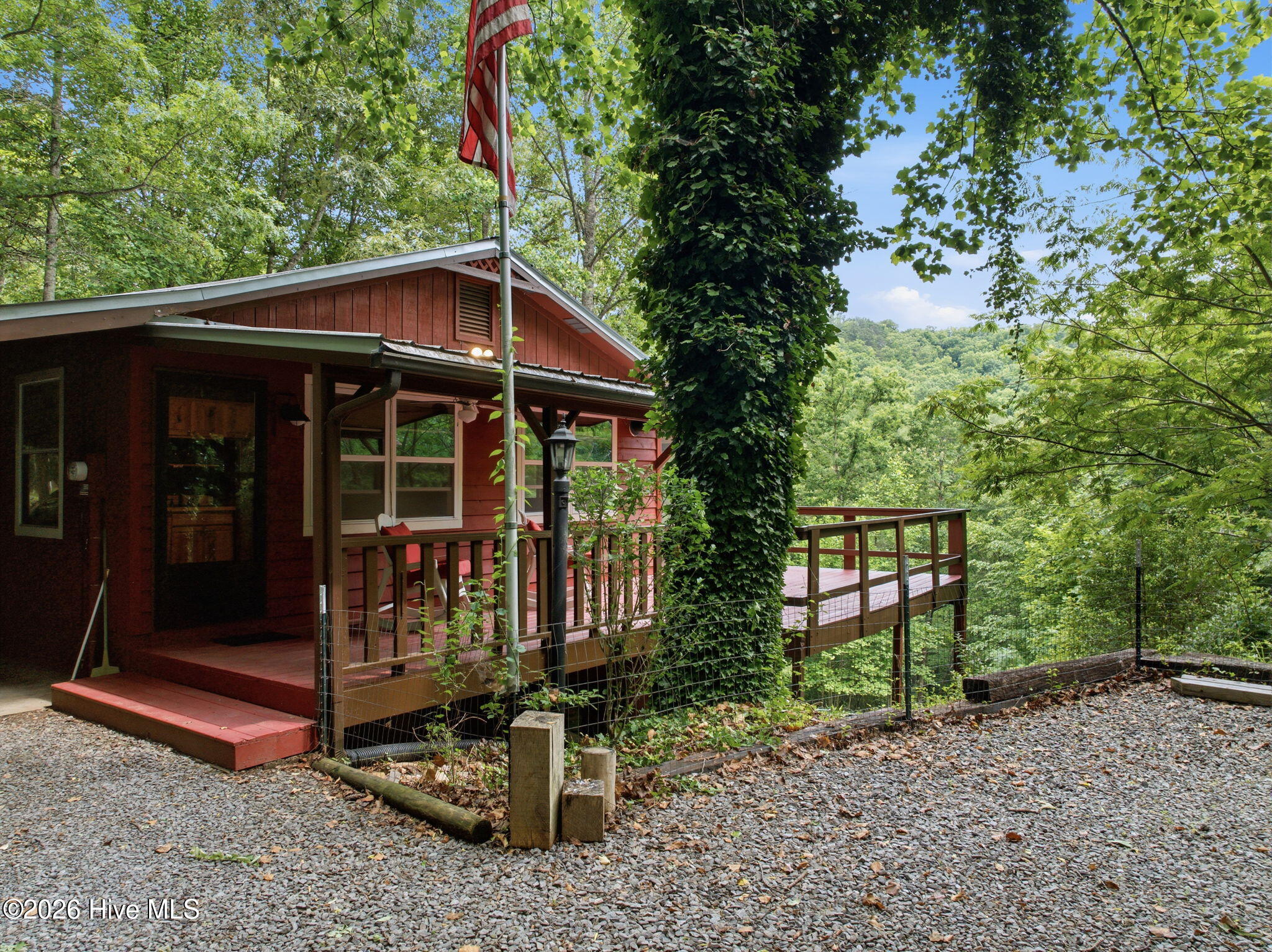 158 Mountain Stream Road Property Photo 5