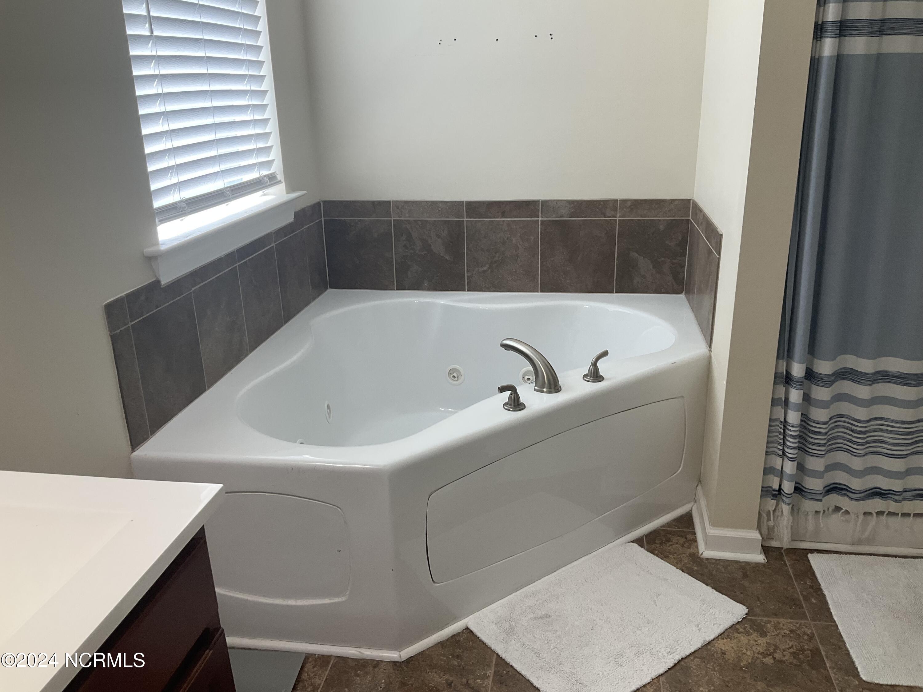 2005 Aydlett Drive Property Photo 11
