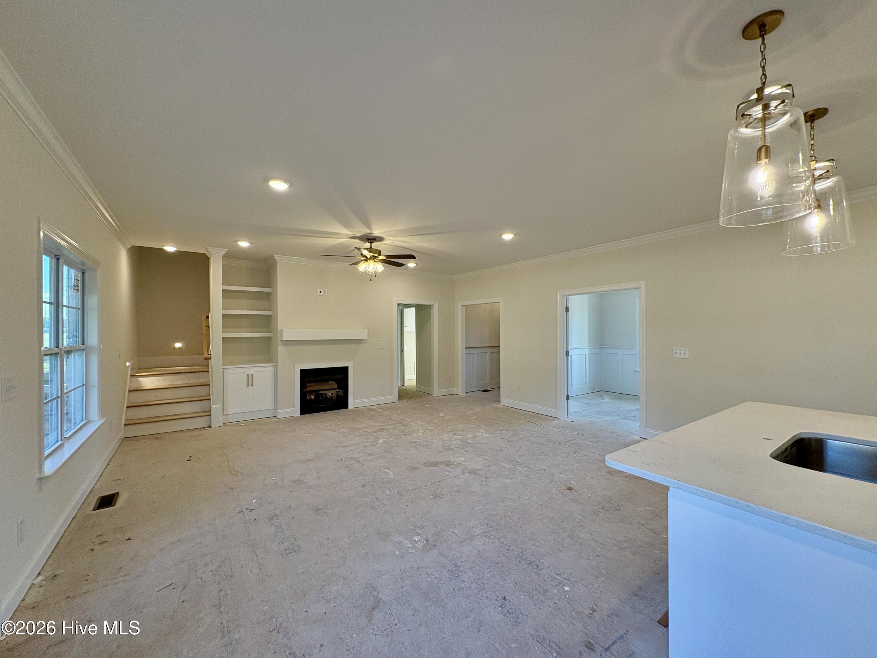 7655 Sweetwater Drive Property Photo 8