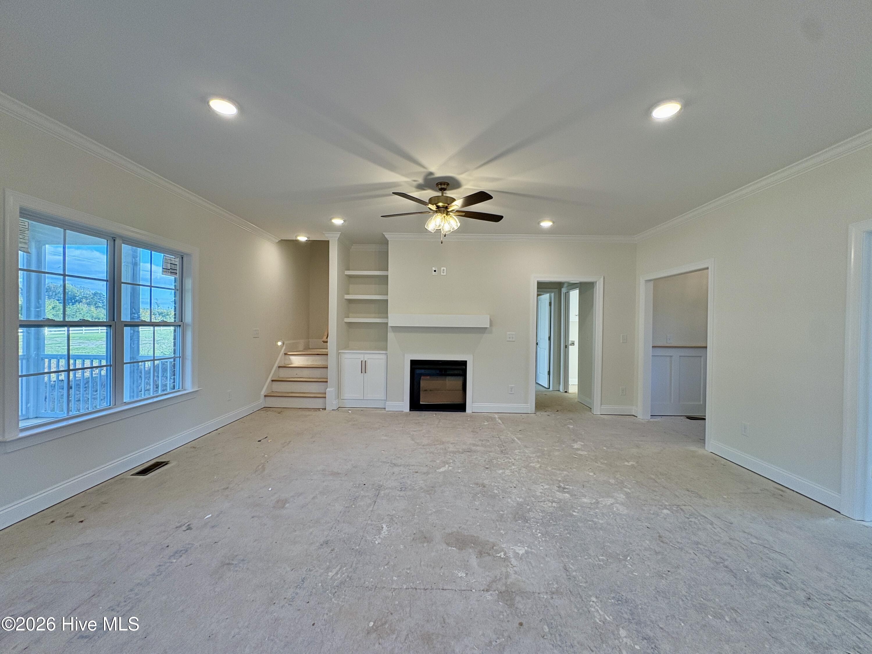 7655 Sweetwater Drive Property Photo 9