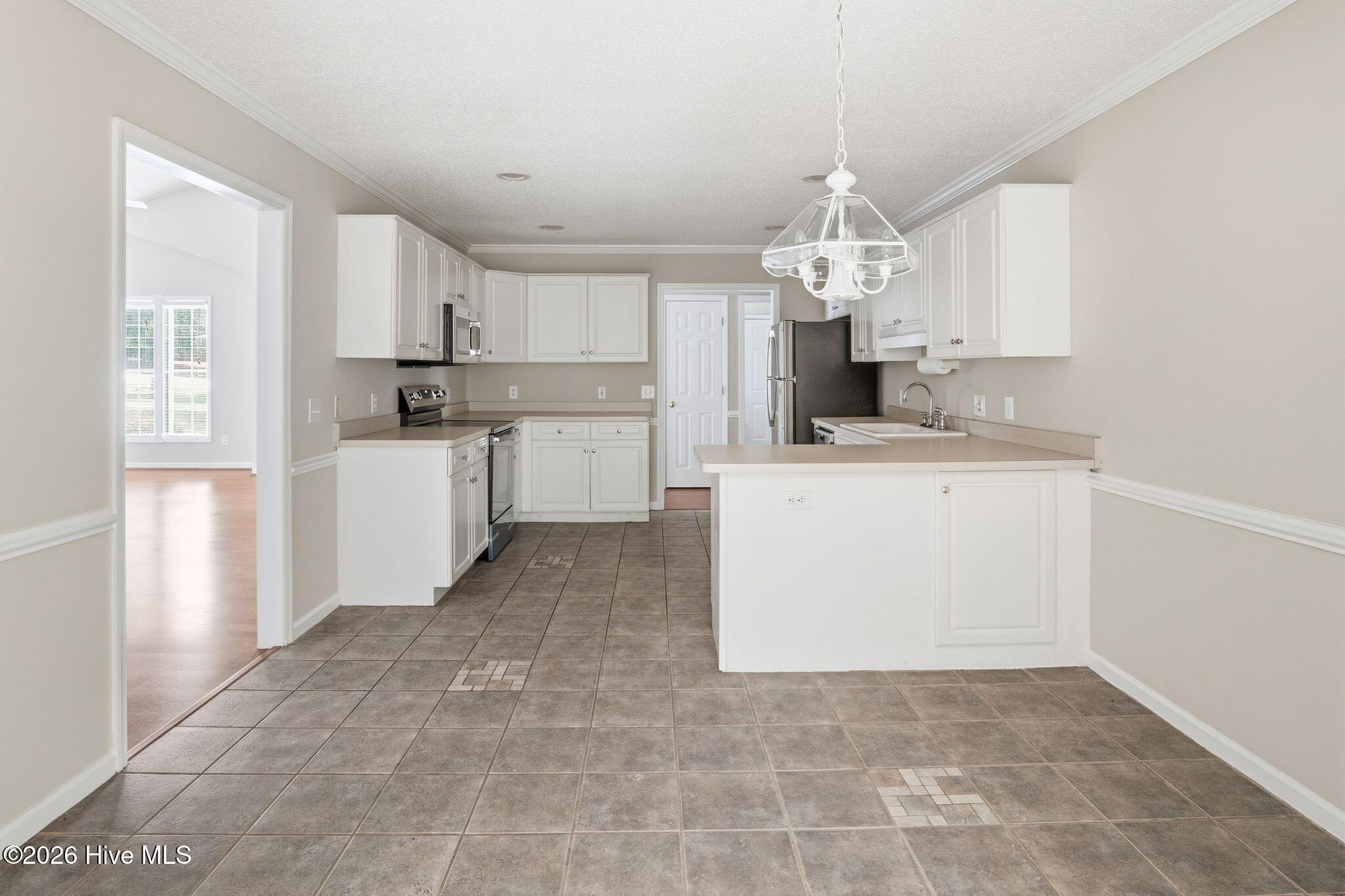 245 Wheeling Drive Property Photo 16