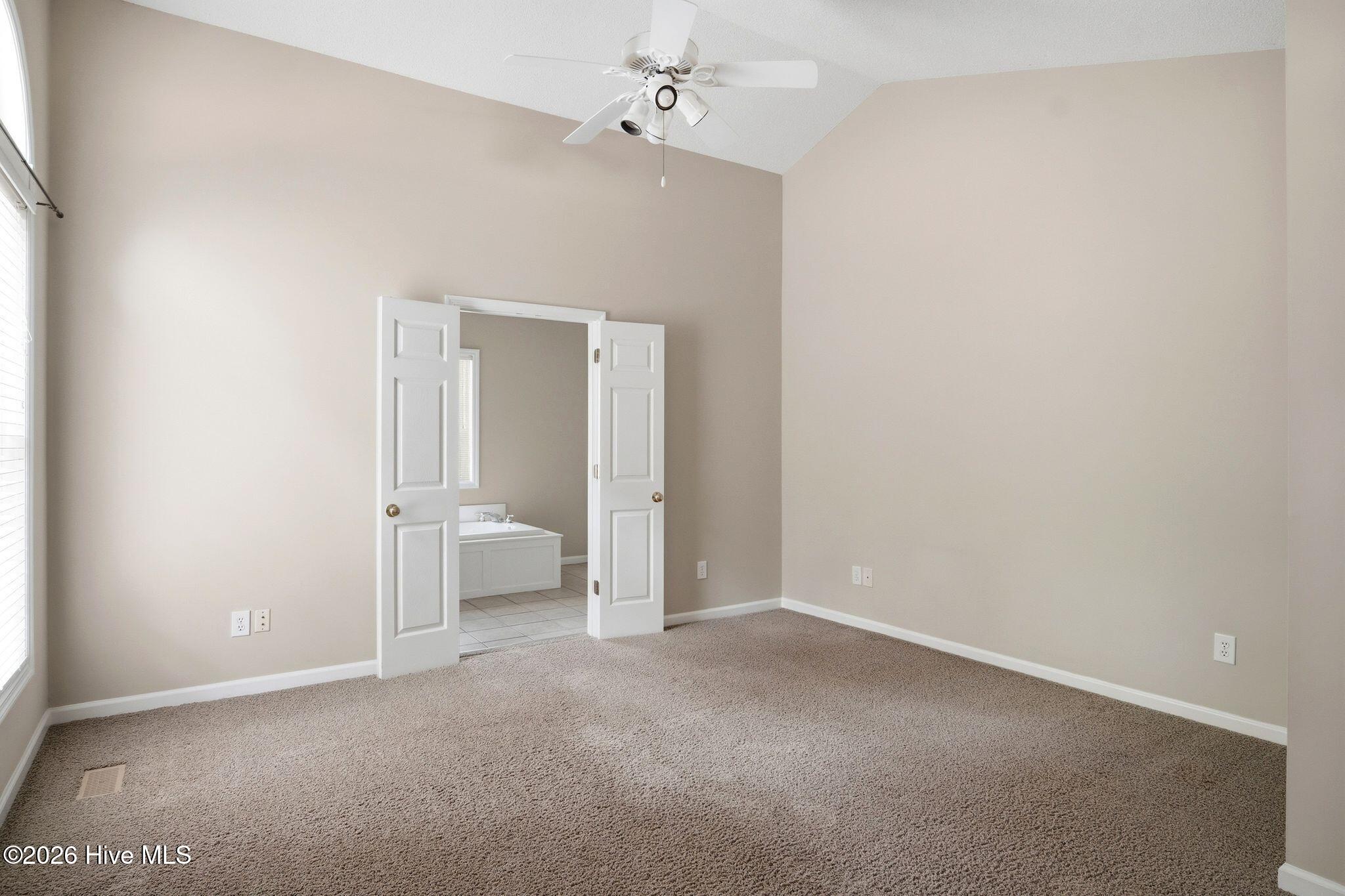 245 Wheeling Drive Property Photo 19
