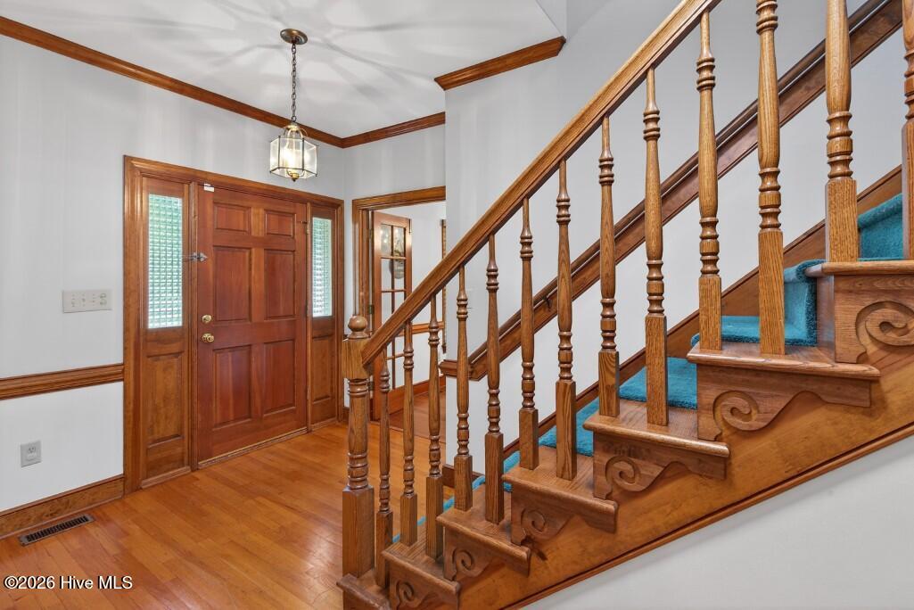 2111 Hunt Hill Place Property Photo 4
