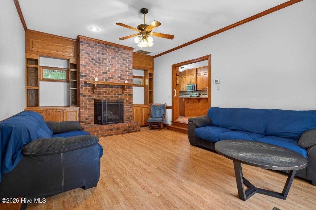 2111 Hunt Hill Place Property Photo 7