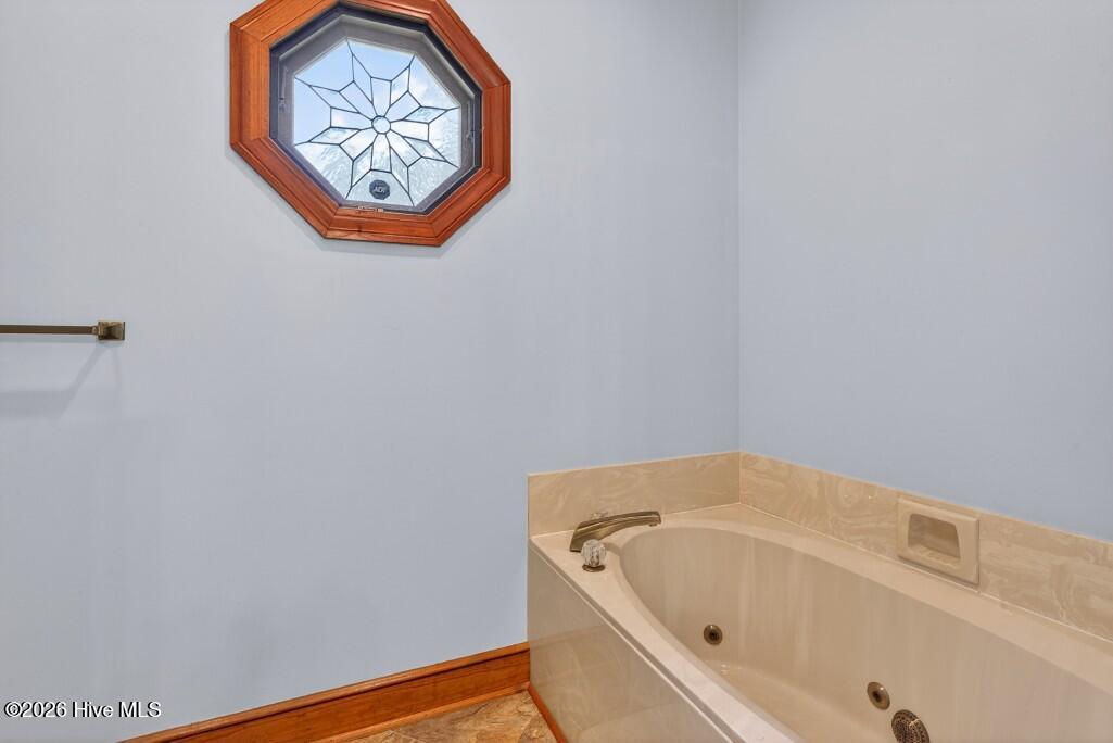 2111 Hunt Hill Place Property Photo 15