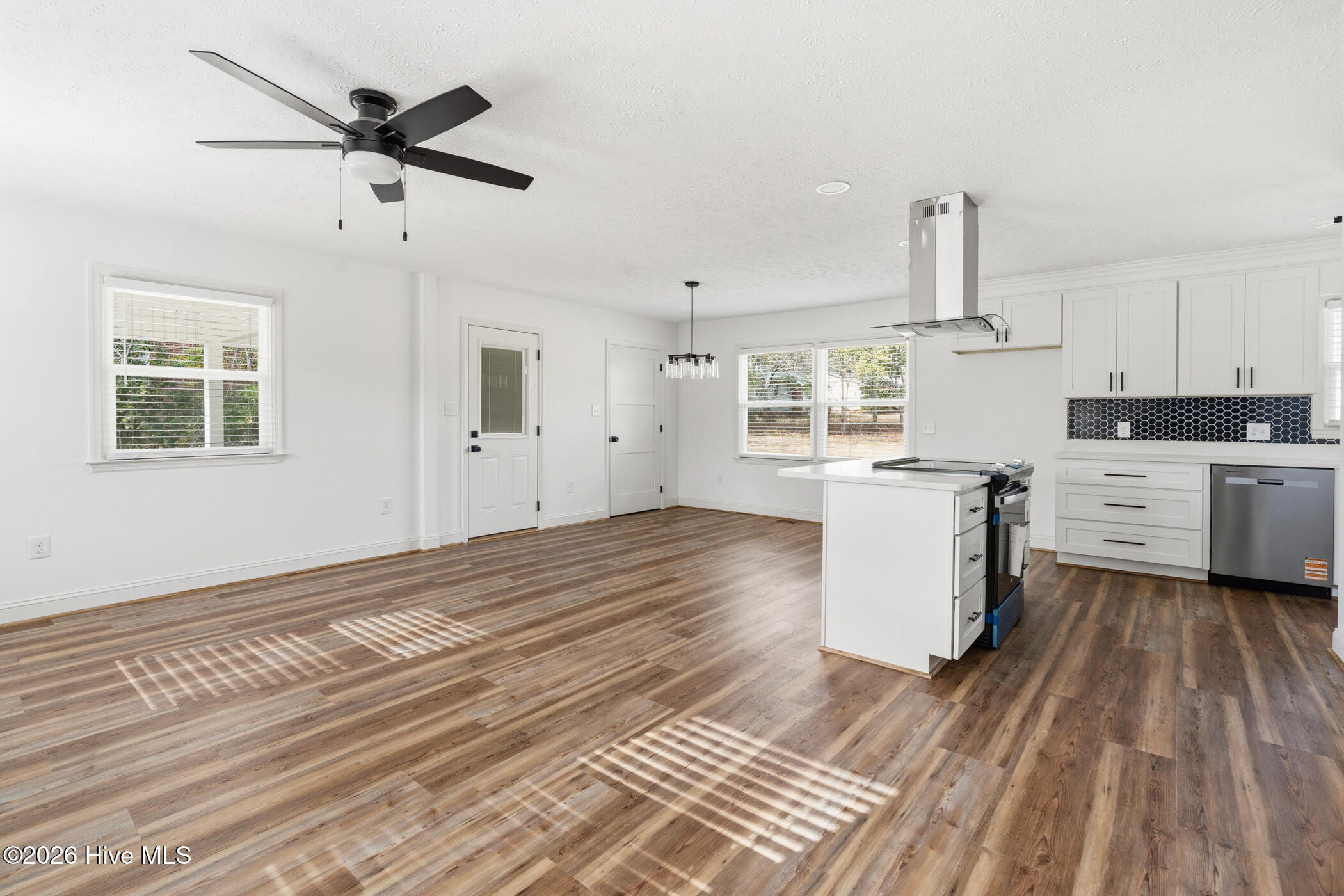 1707 Pine Street Property Photo 7