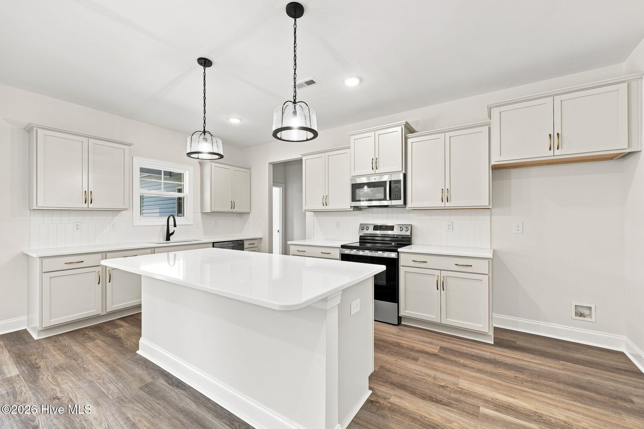 2013 Pewter Drive Property Photo 5