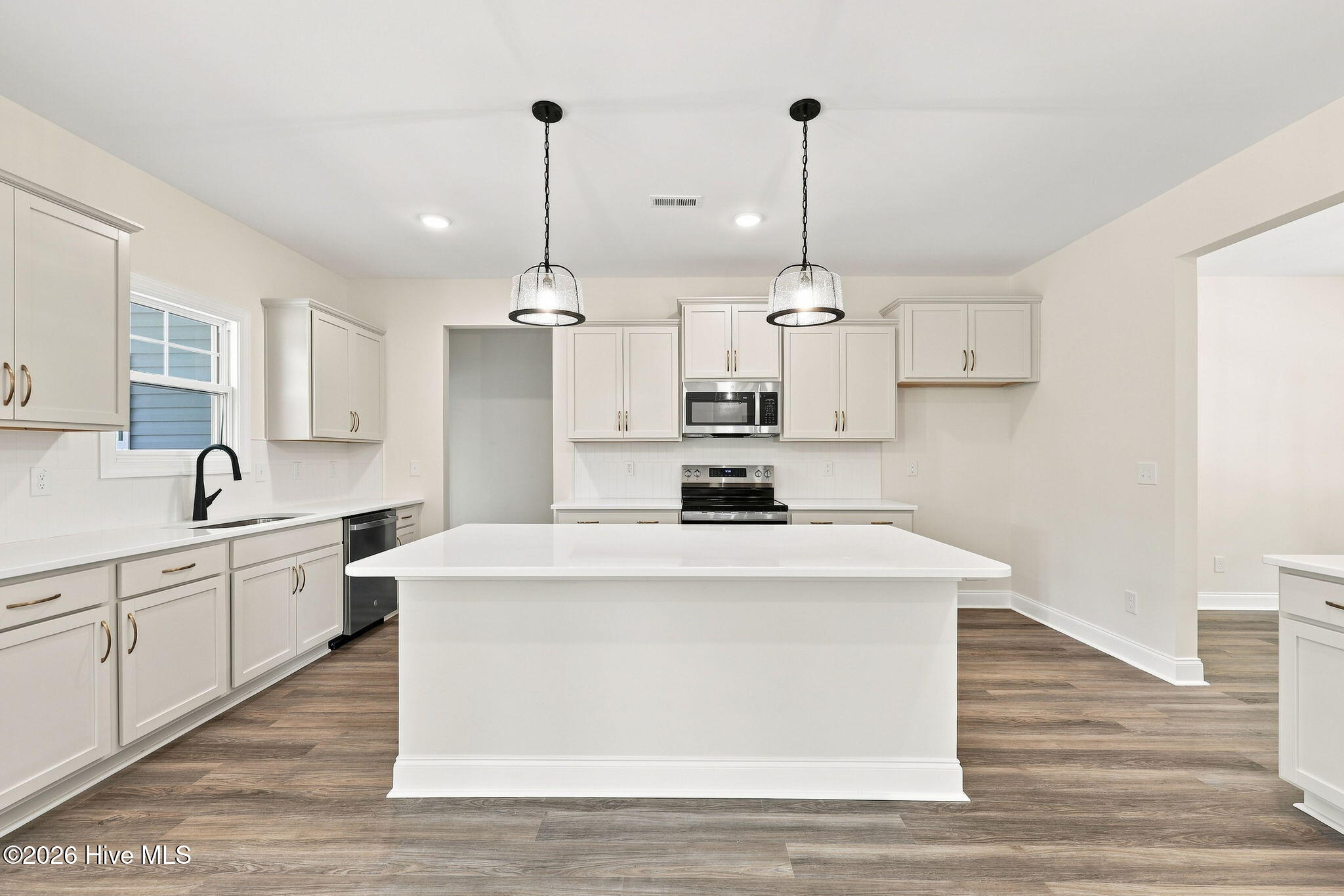 2013 Pewter Drive Property Photo 6
