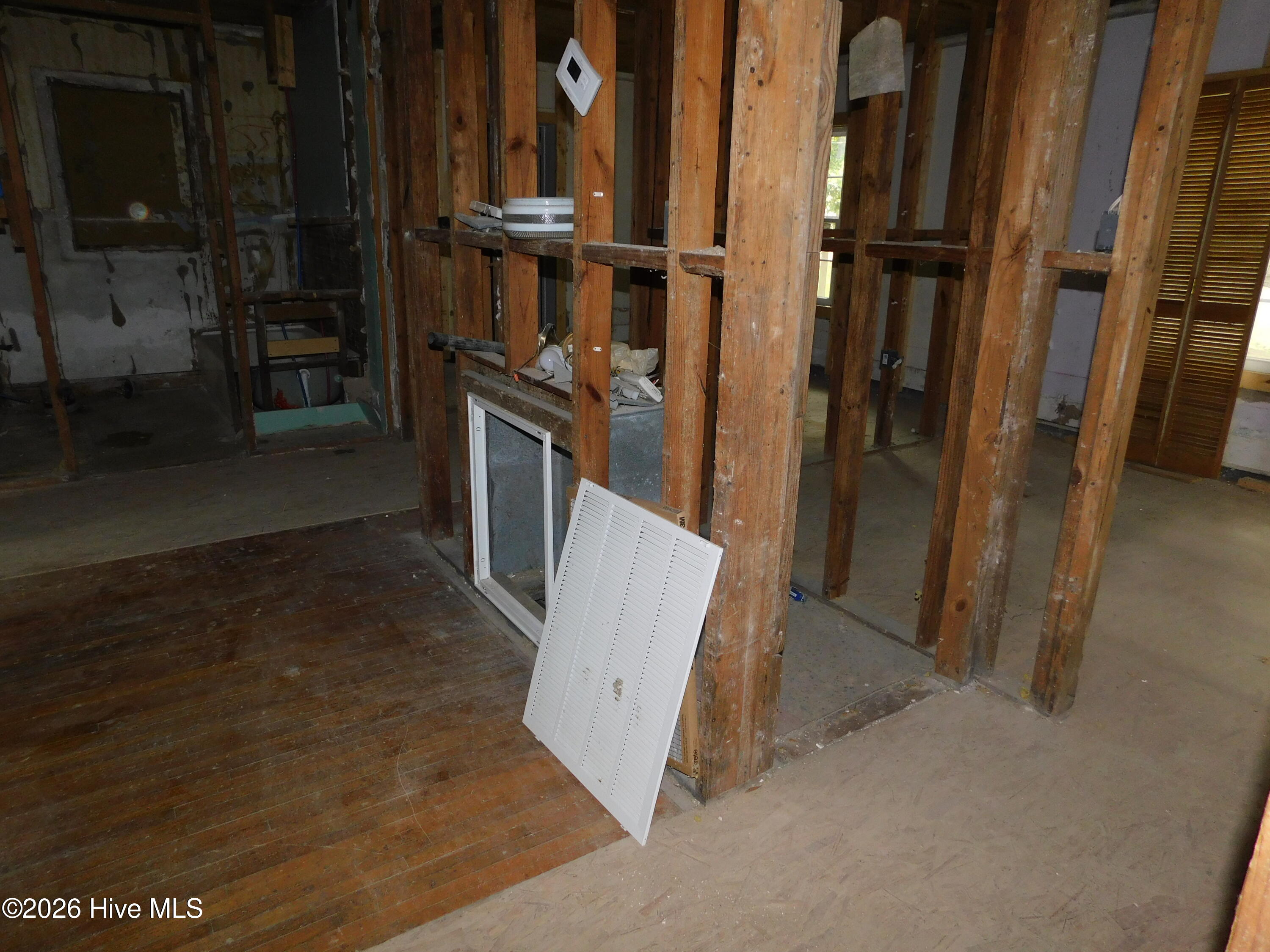 7 First Street Property Photo 7