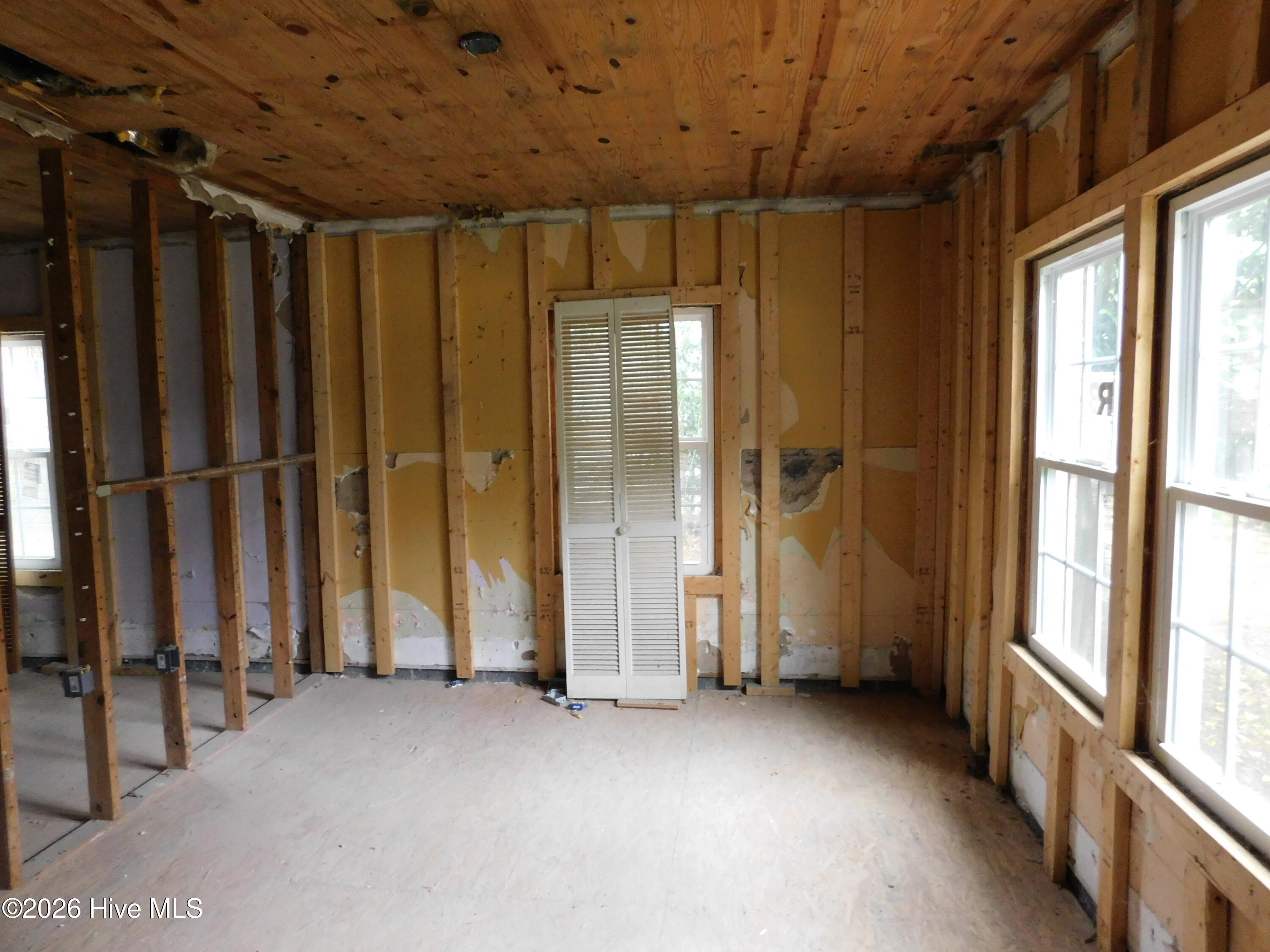 7 First Street Property Photo 10