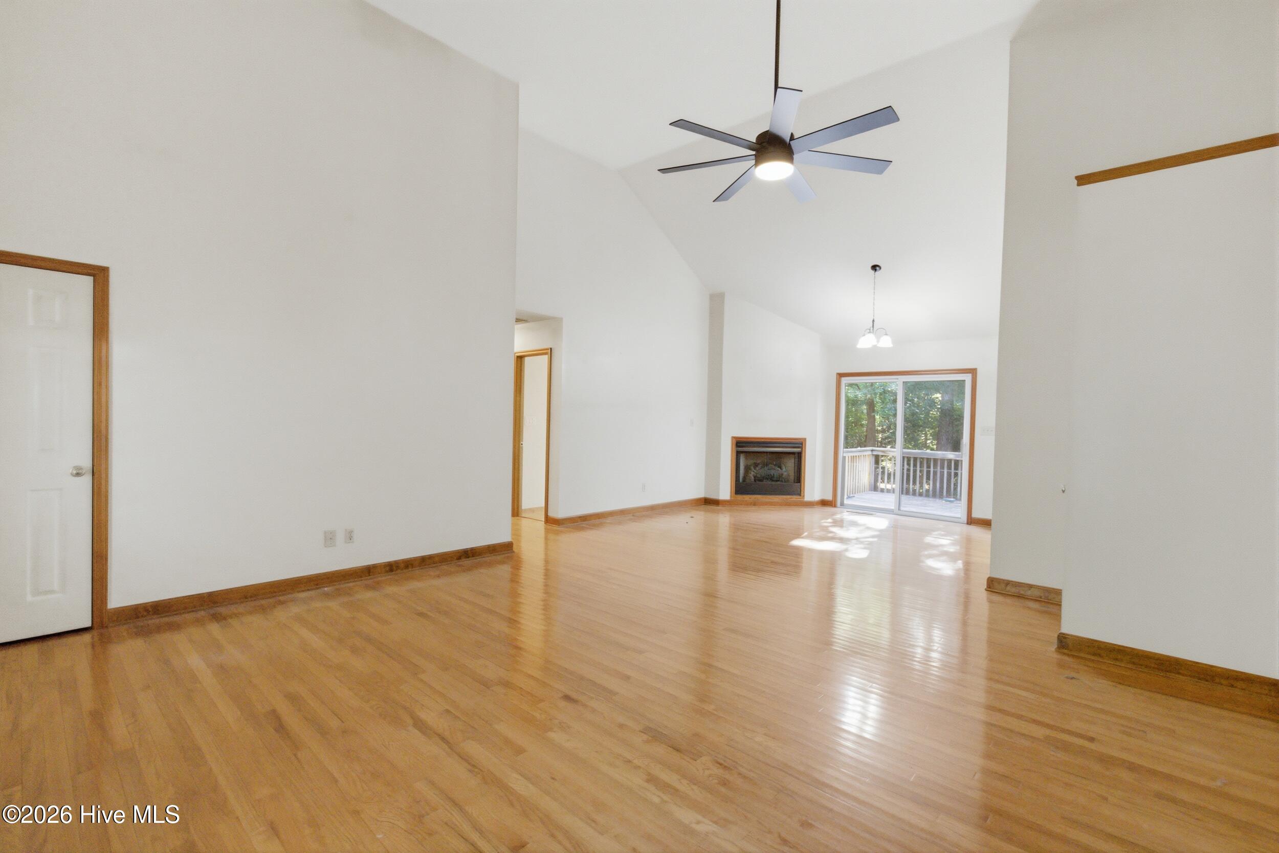 104 Robin Drive Property Photo 3