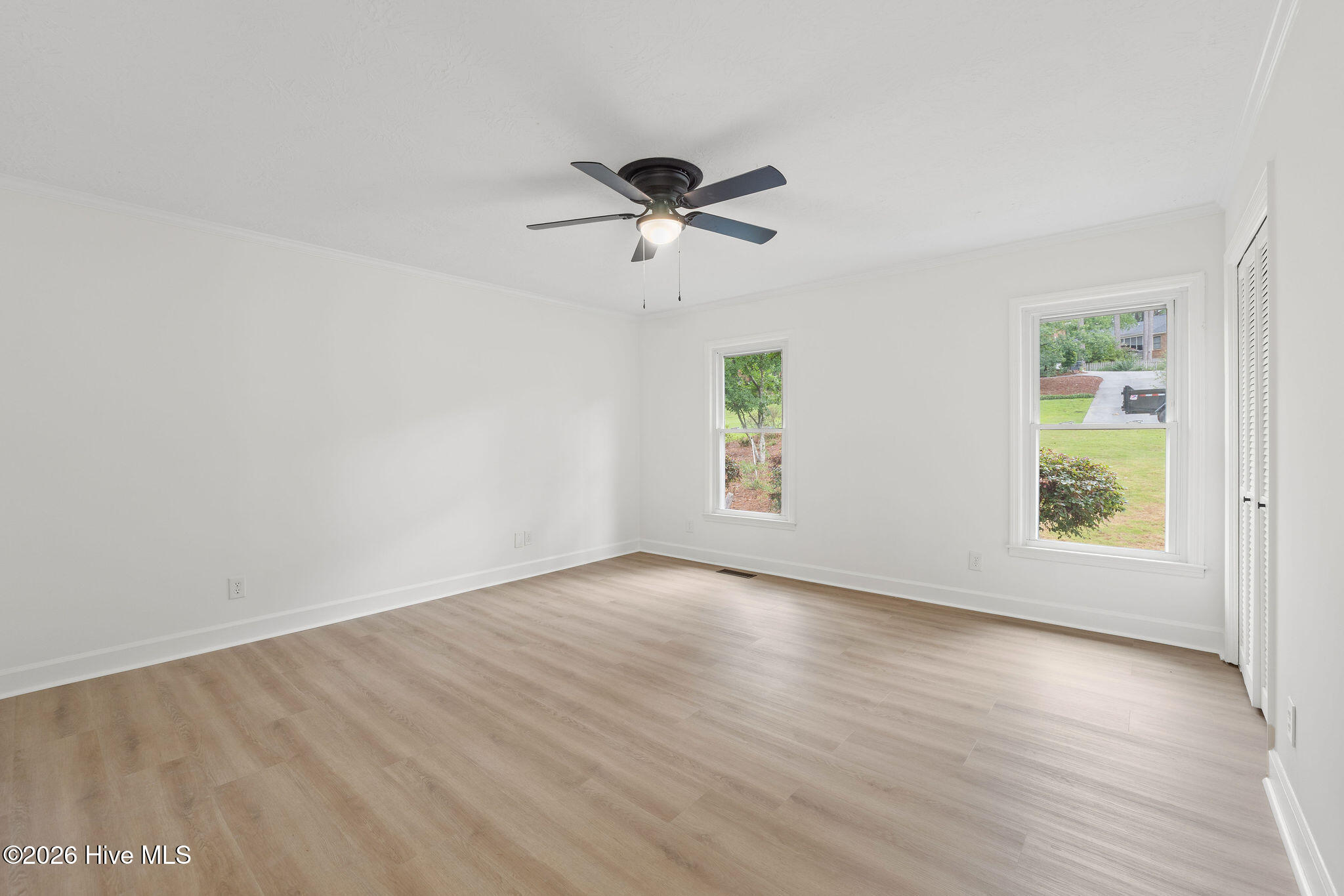 936 Deercrest Circle Property Photo 8