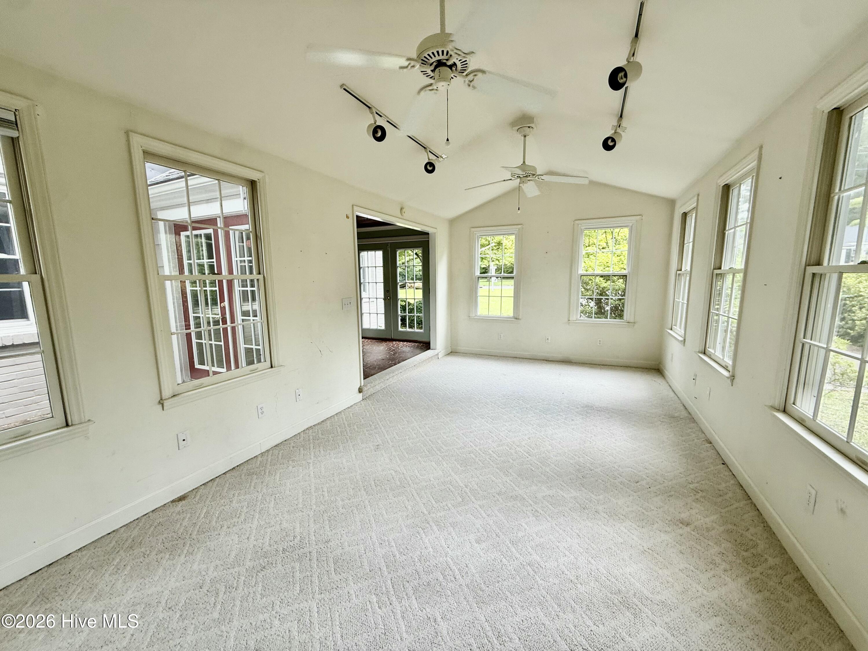 523 Anson Avenue Property Photo 6