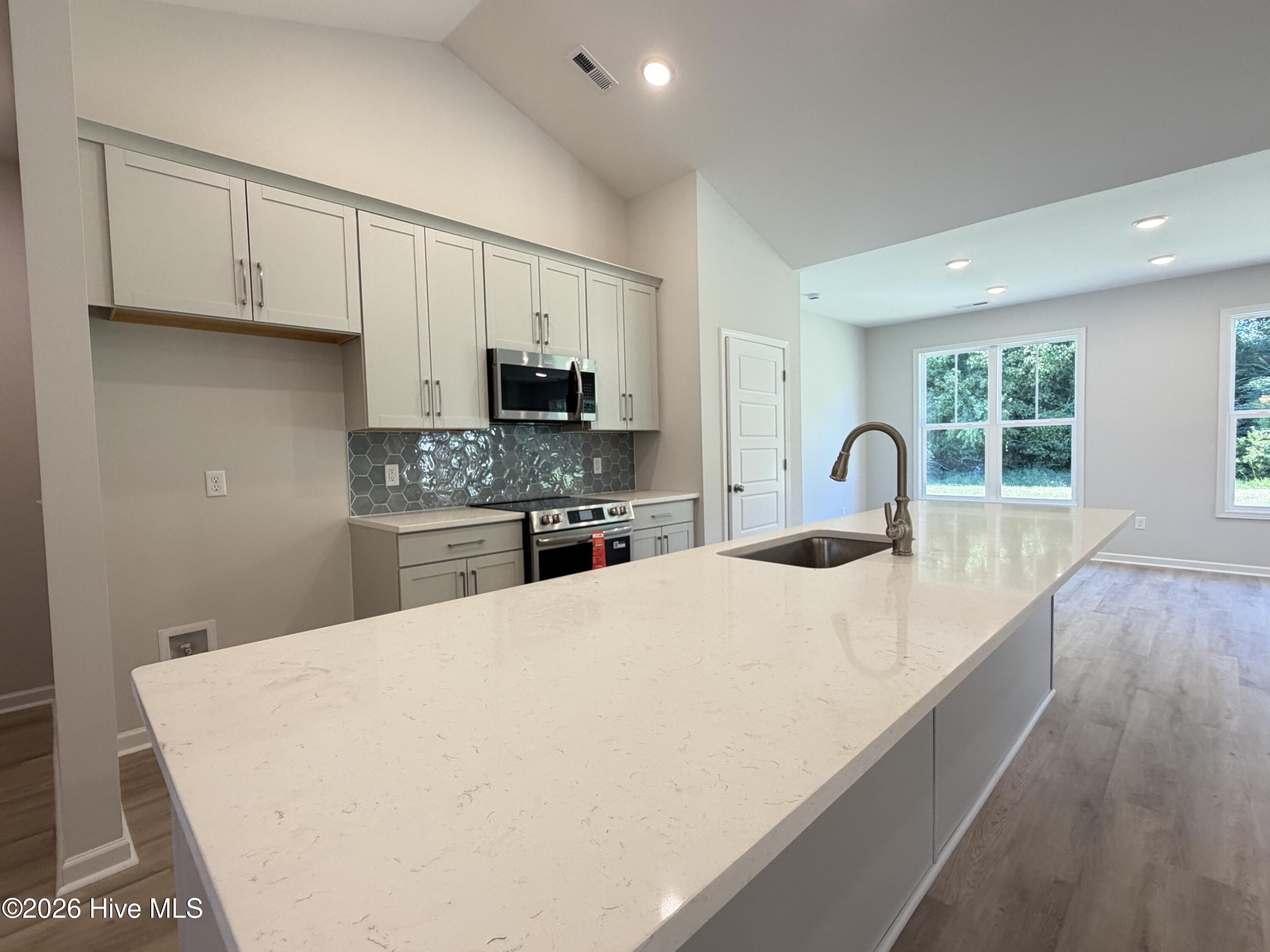 63 Waterfall Lane Property Photo 7