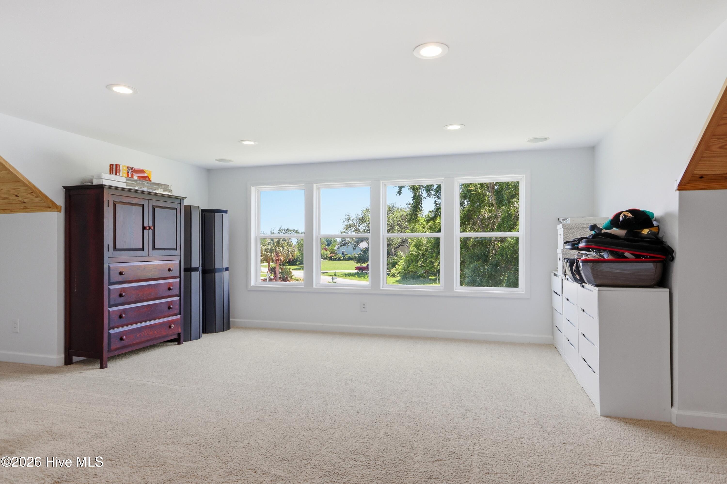 201 Mansfield Parkway Property Photo 32