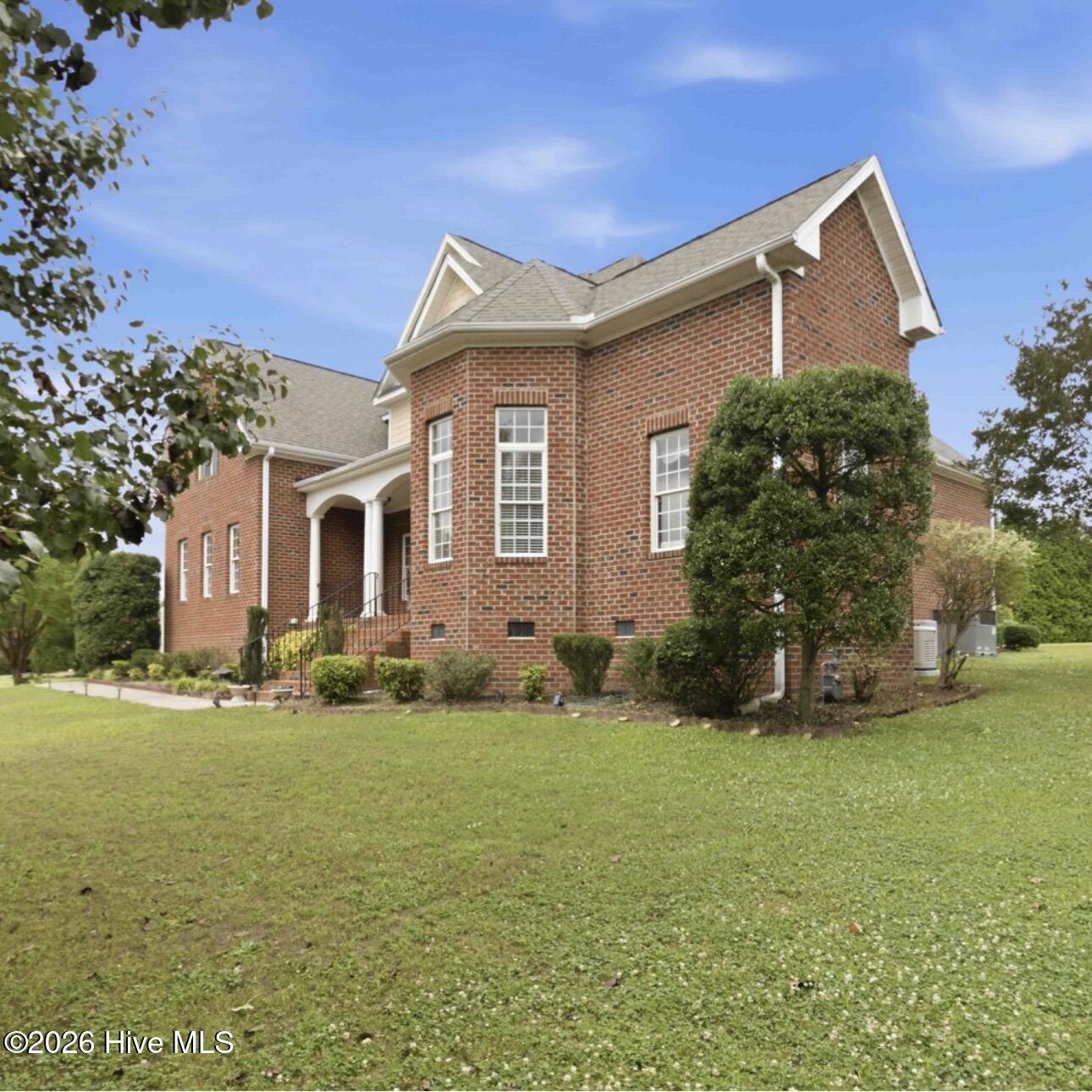 4701 Bayview Drive Property Photo 4