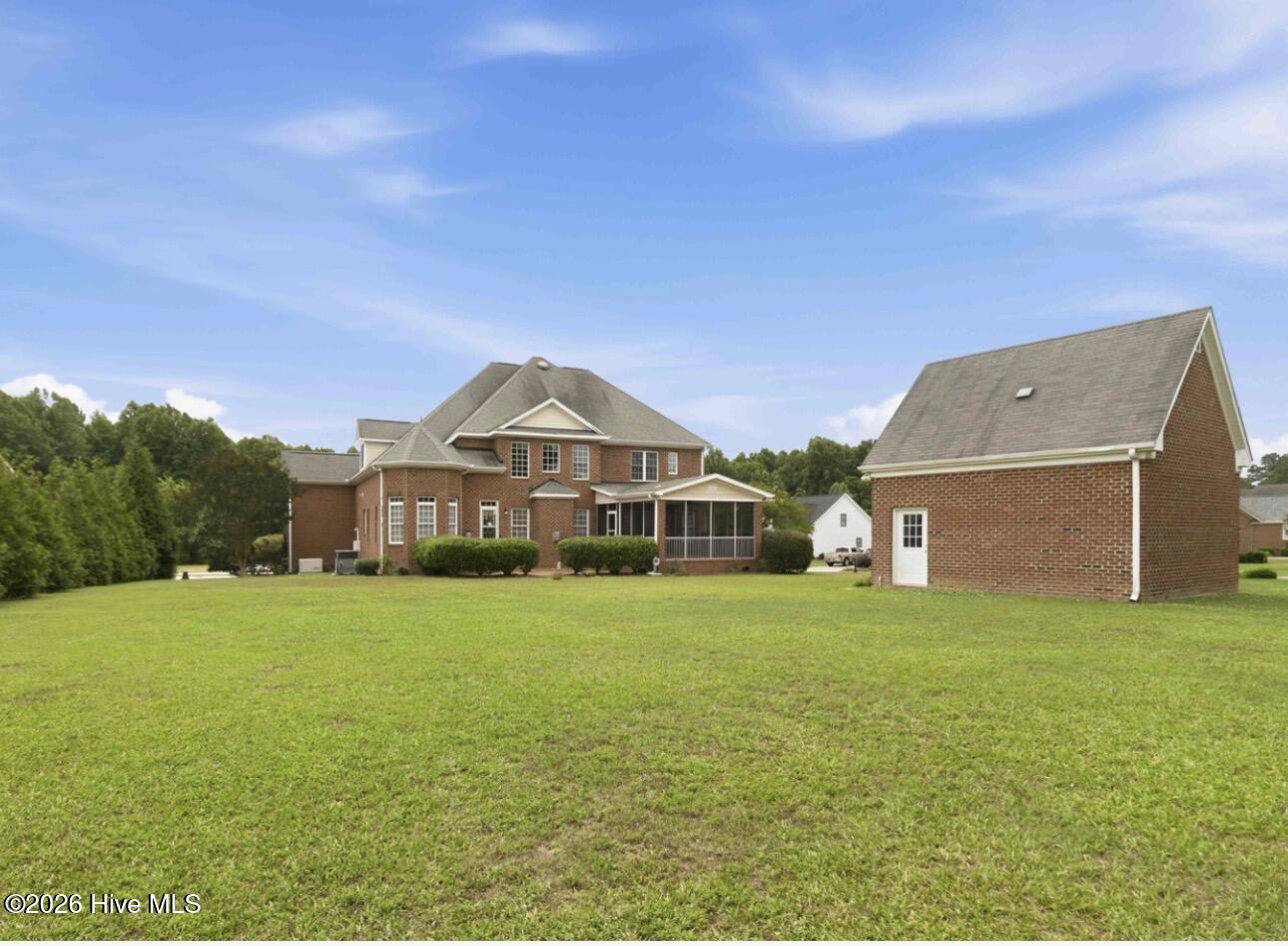 4701 Bayview Drive Property Photo 7