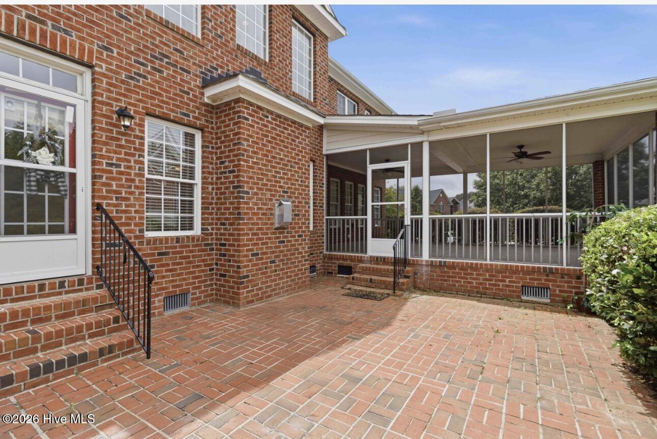 4701 Bayview Drive Property Photo 10