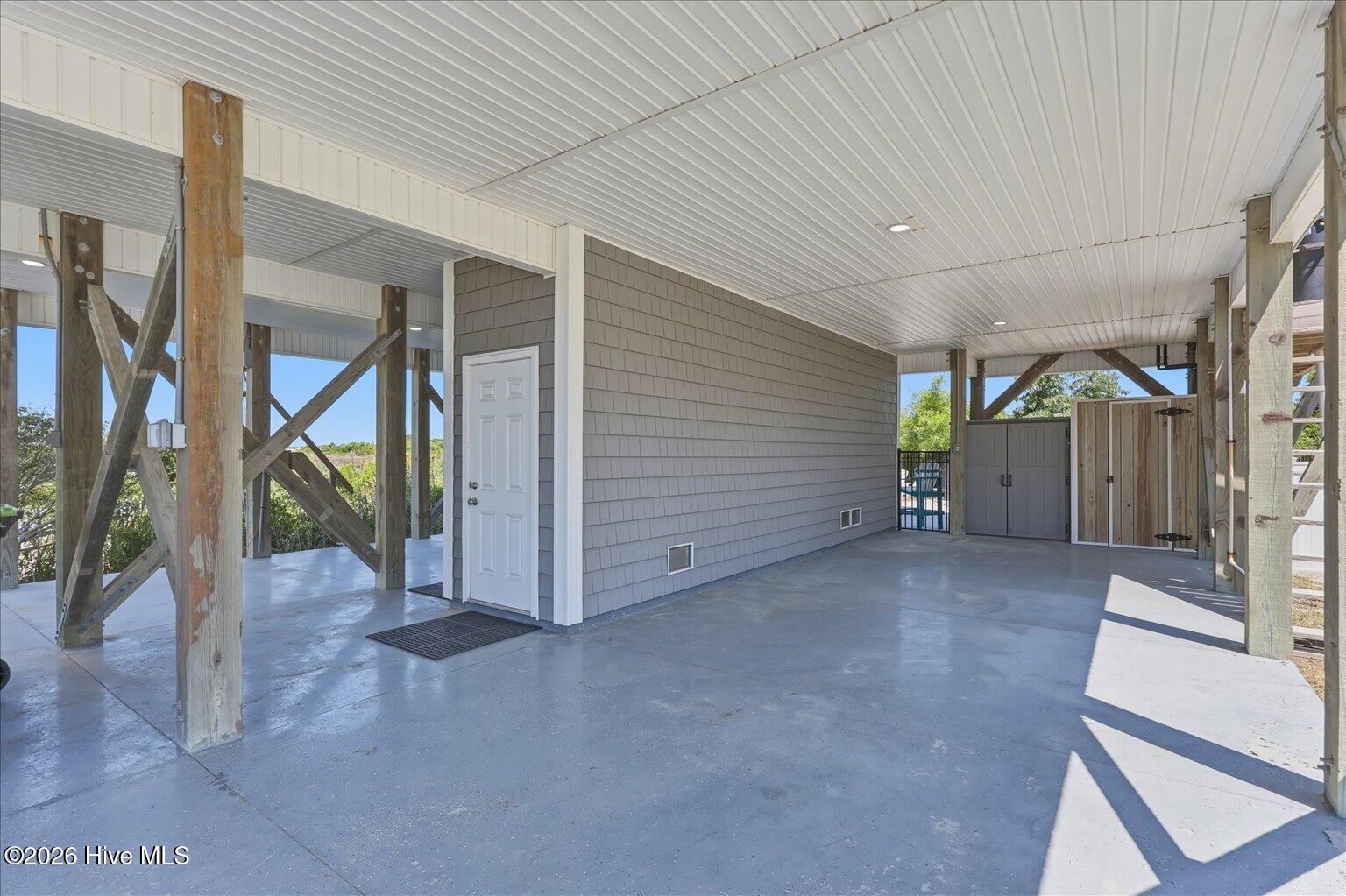 1113 New River Inlet Road Property Photo 17
