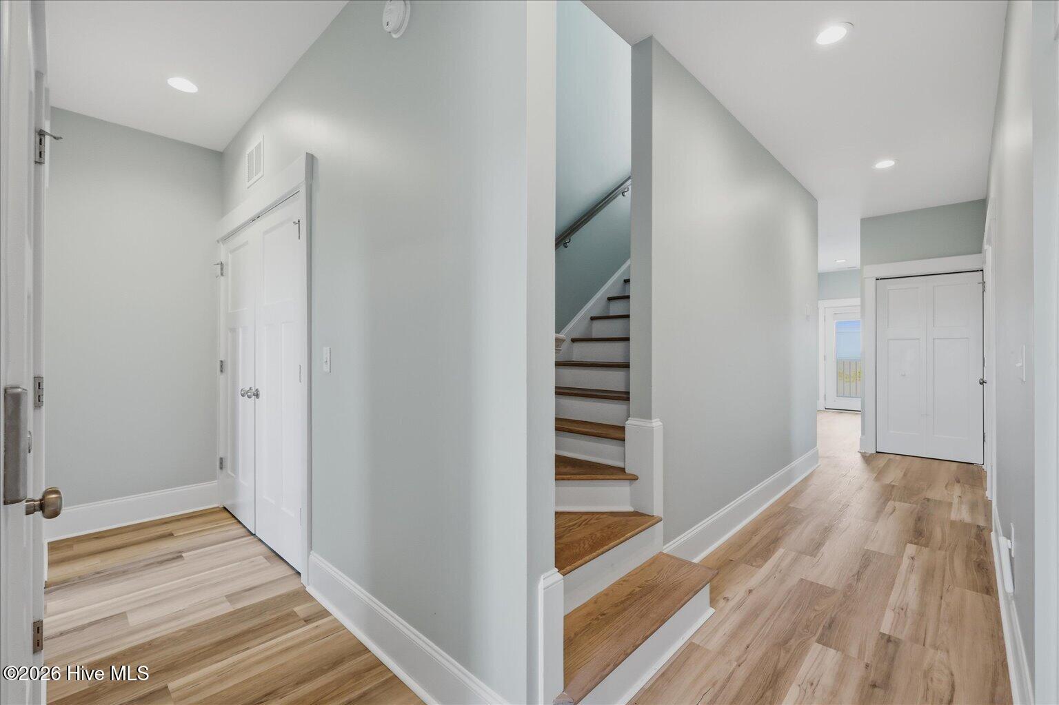 1113 New River Inlet Road Property Photo 27